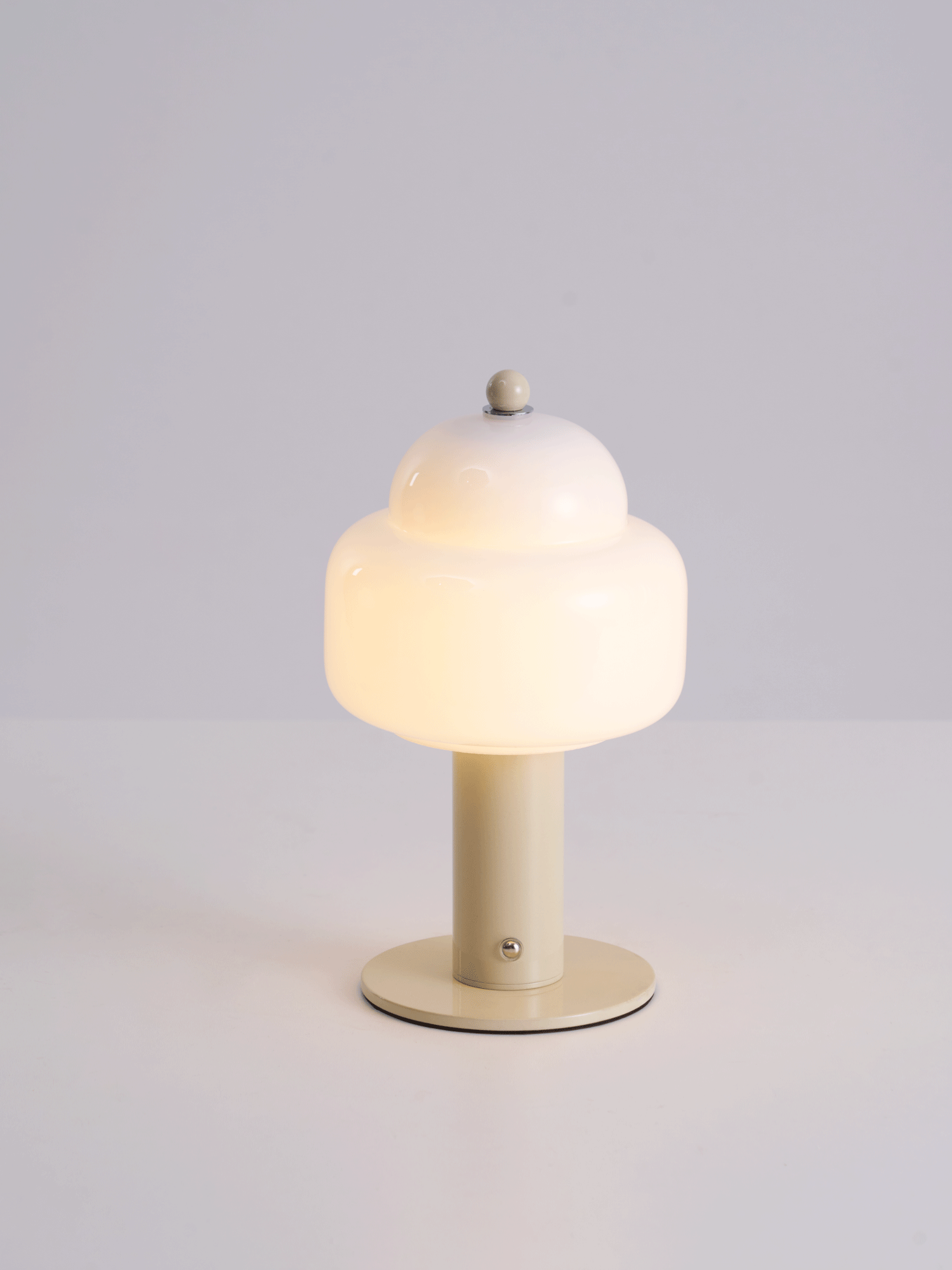 Avenaella Modern Table Lamp