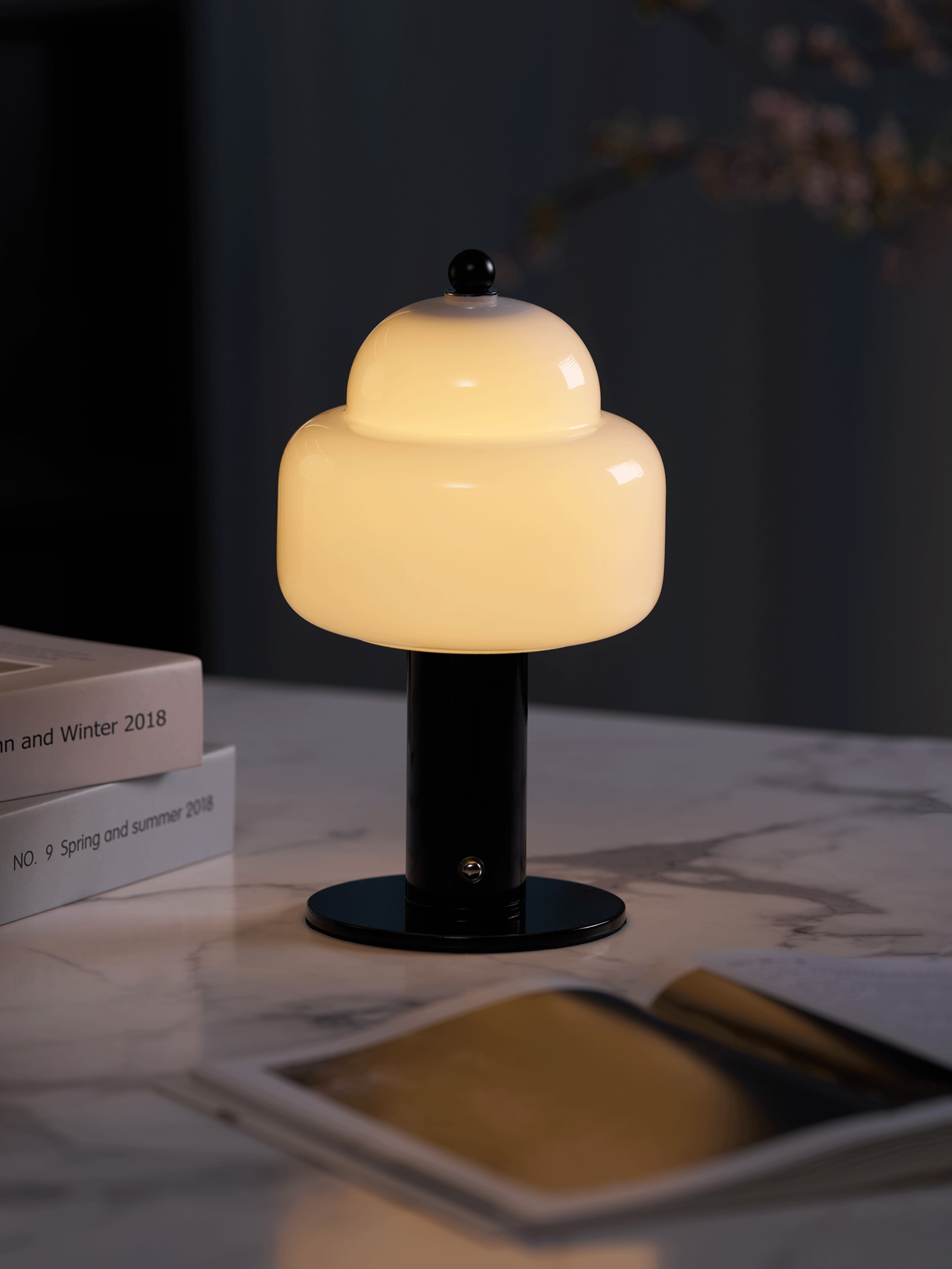 Avenaella Modern Table Lamp