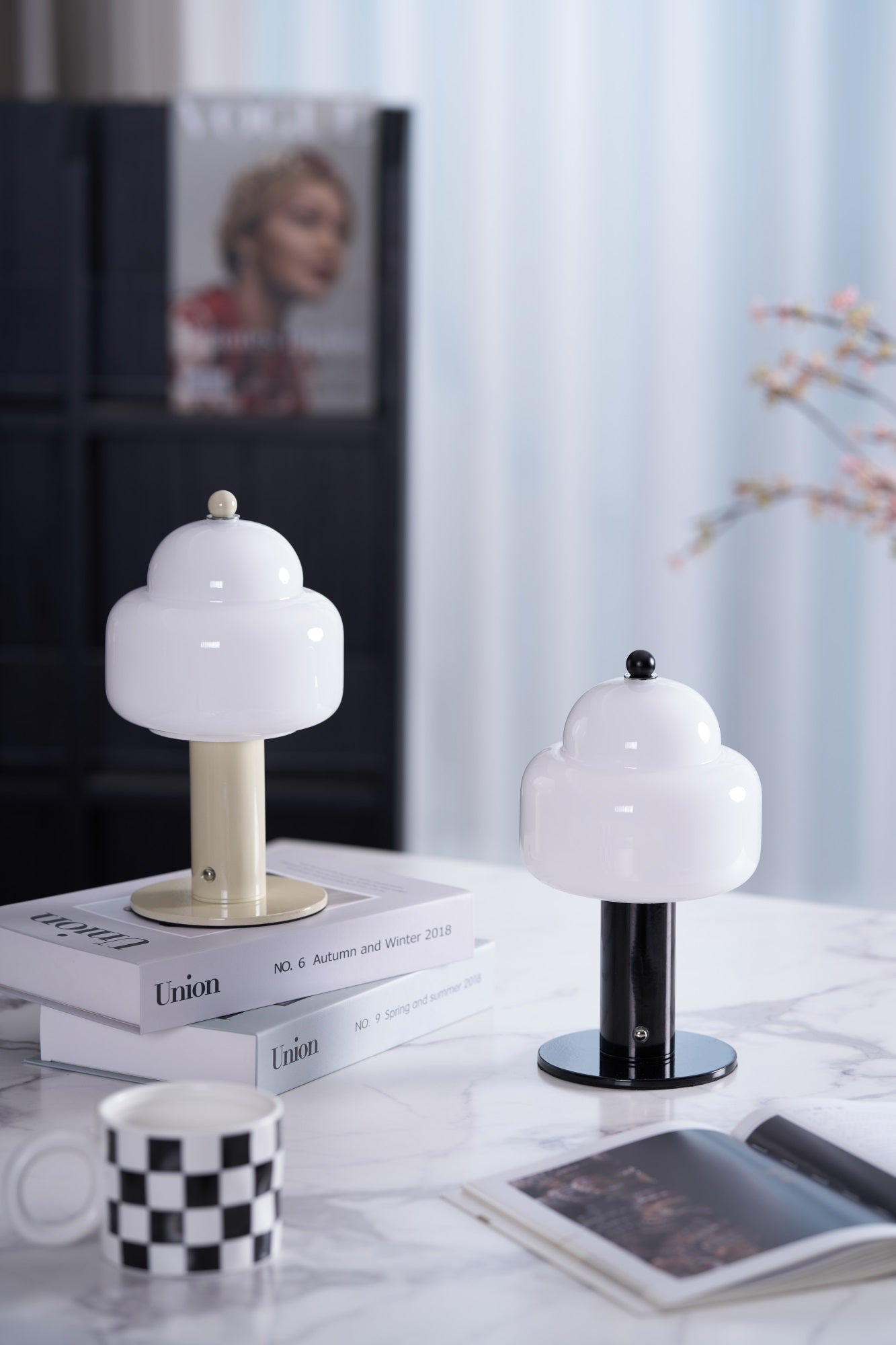 Avenaella Modern Table Lamp