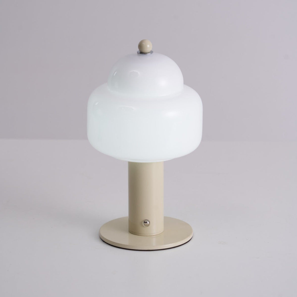 Avenaella Modern Table Lamp