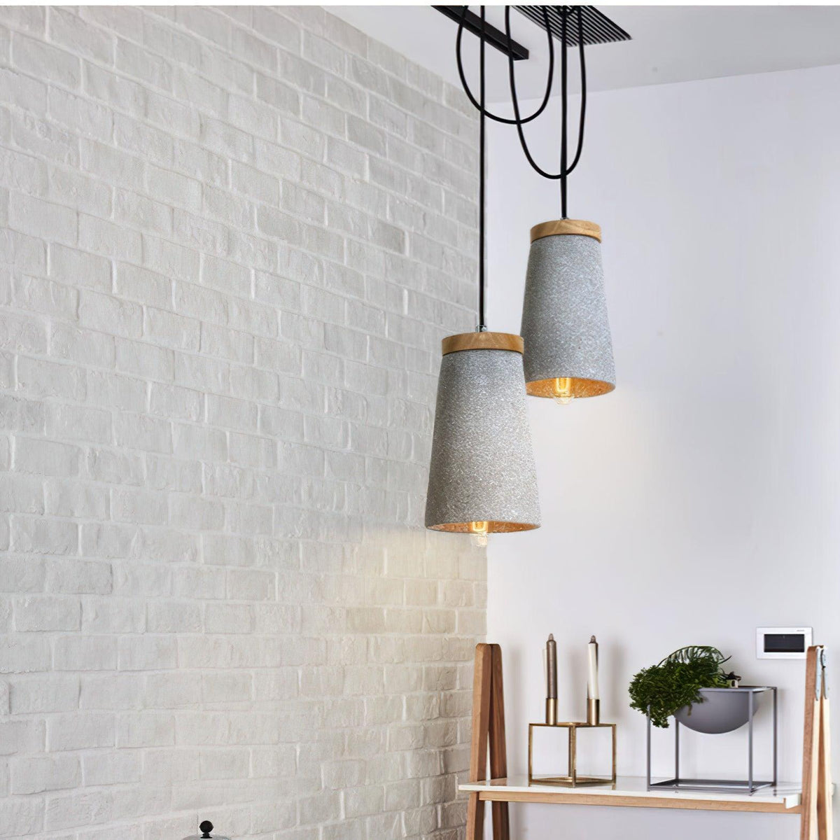 Sylinelia Wood Cement Pendant Light