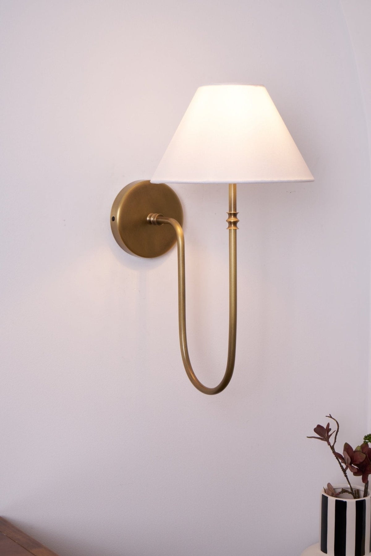 Devenq Vintage Industrial Fabric Wall Light