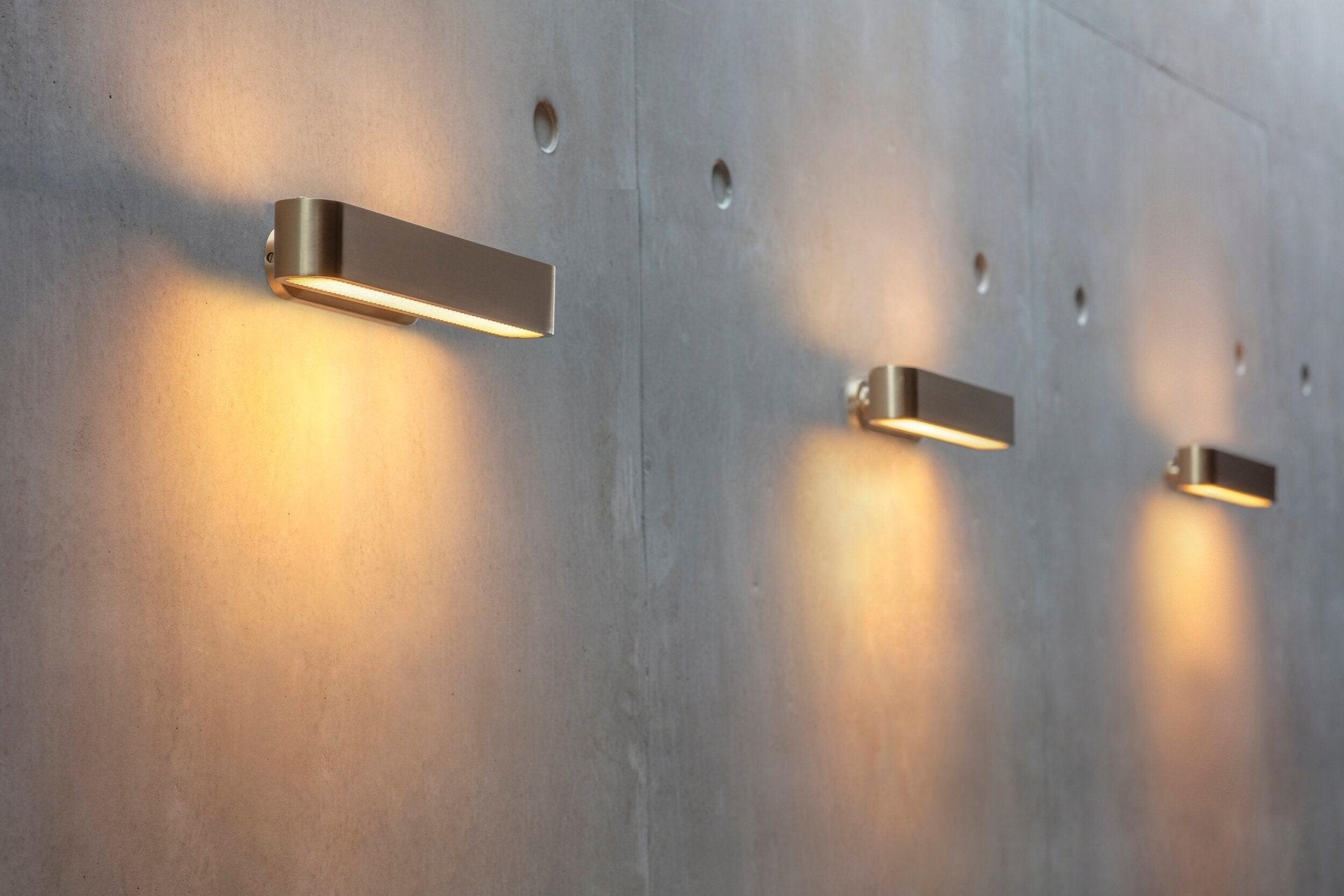 Oriararia Wall Lamp Brass Slotted Grill