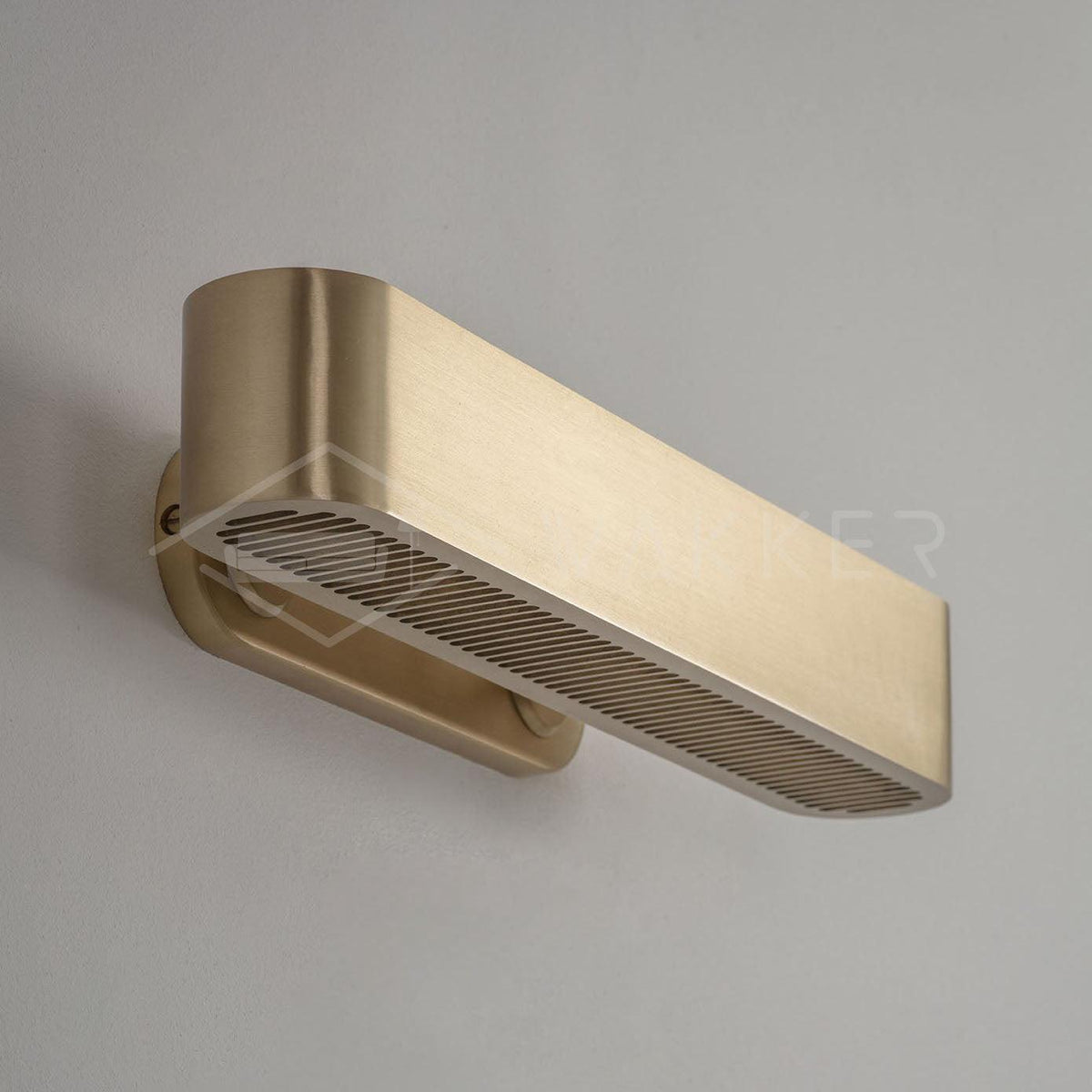 Oriararia Wall Lamp Brass Slotted Grill