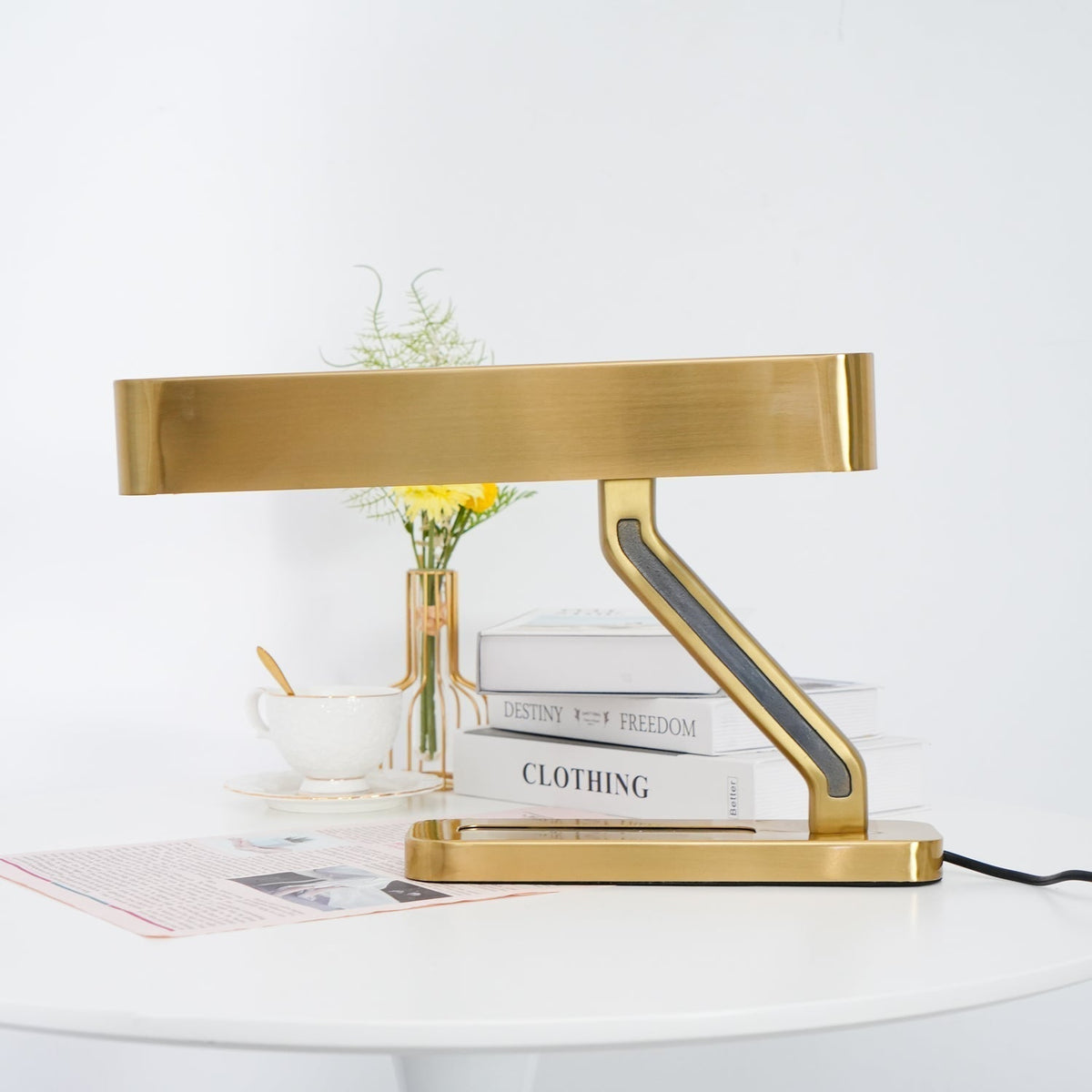 Fred Modern Table Lamp
