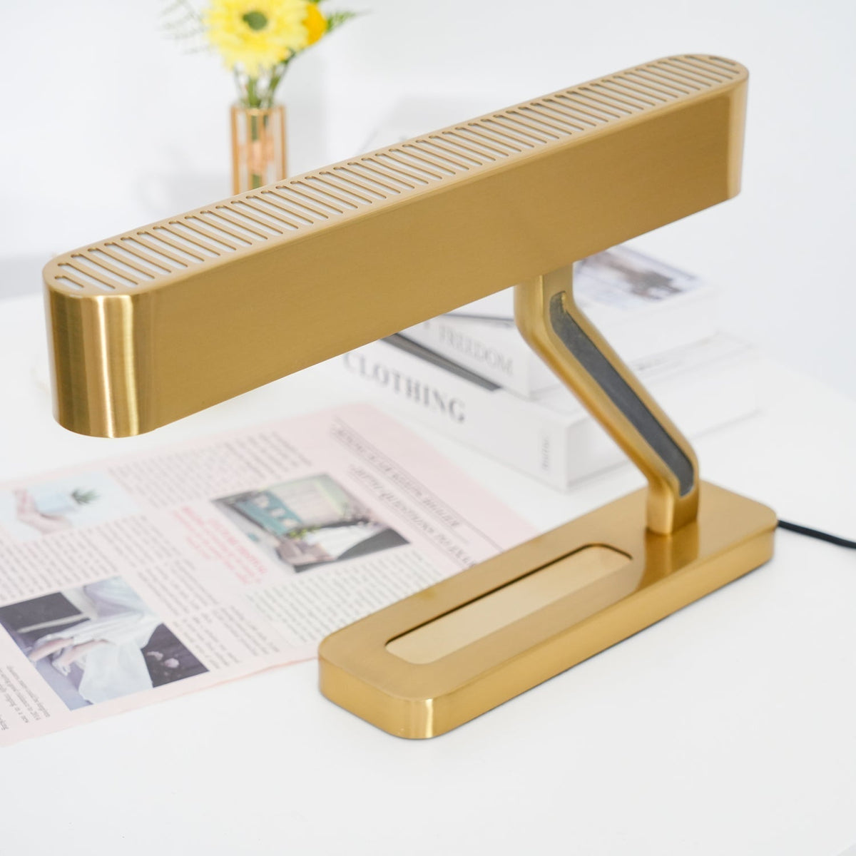 Fred Modern Table Lamp