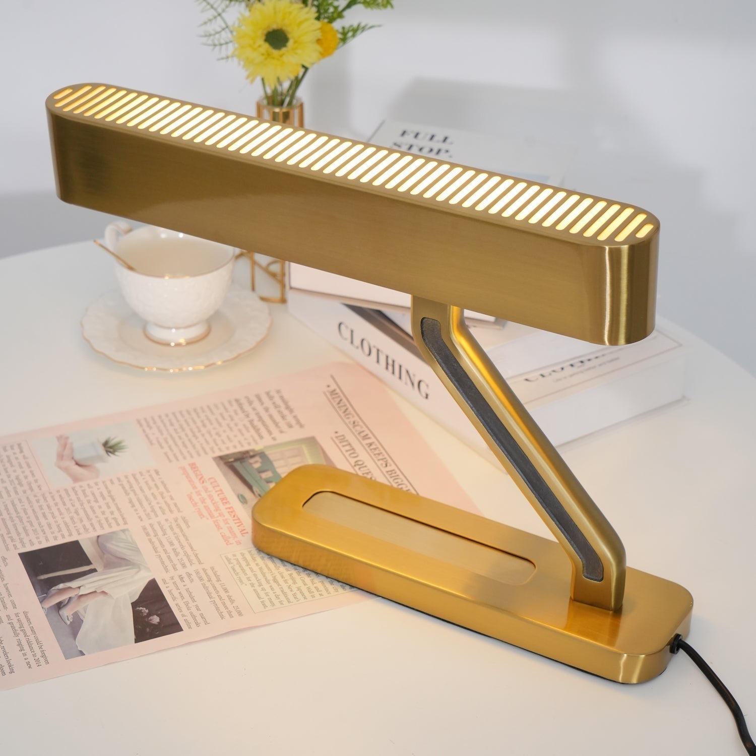 Fred Modern Table Lamp