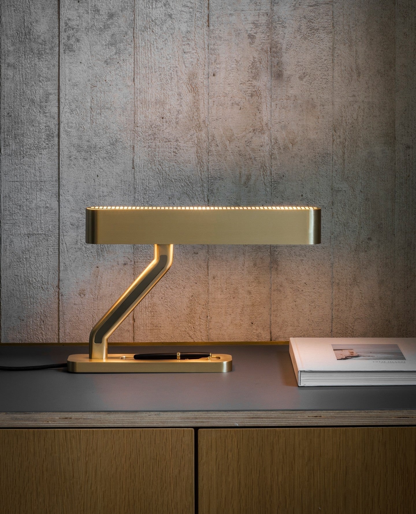 Fred Modern Table Lamp