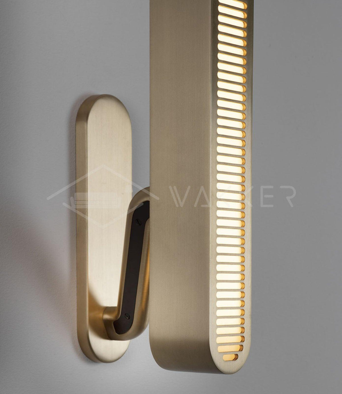 Oriararia Wall Lamp Brass Slotted Grill