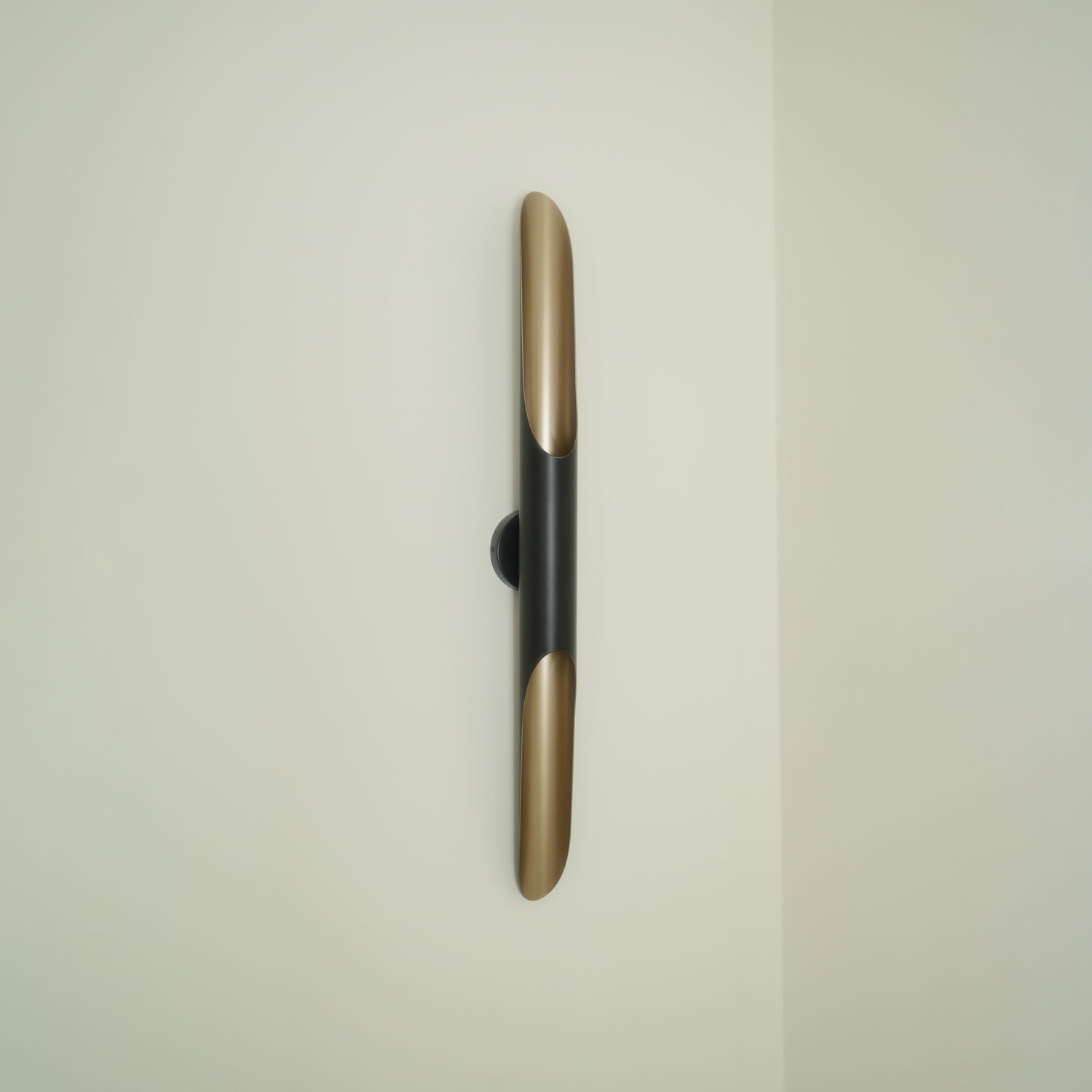 Ciririella Modern Minimalist Art Wall Lamp