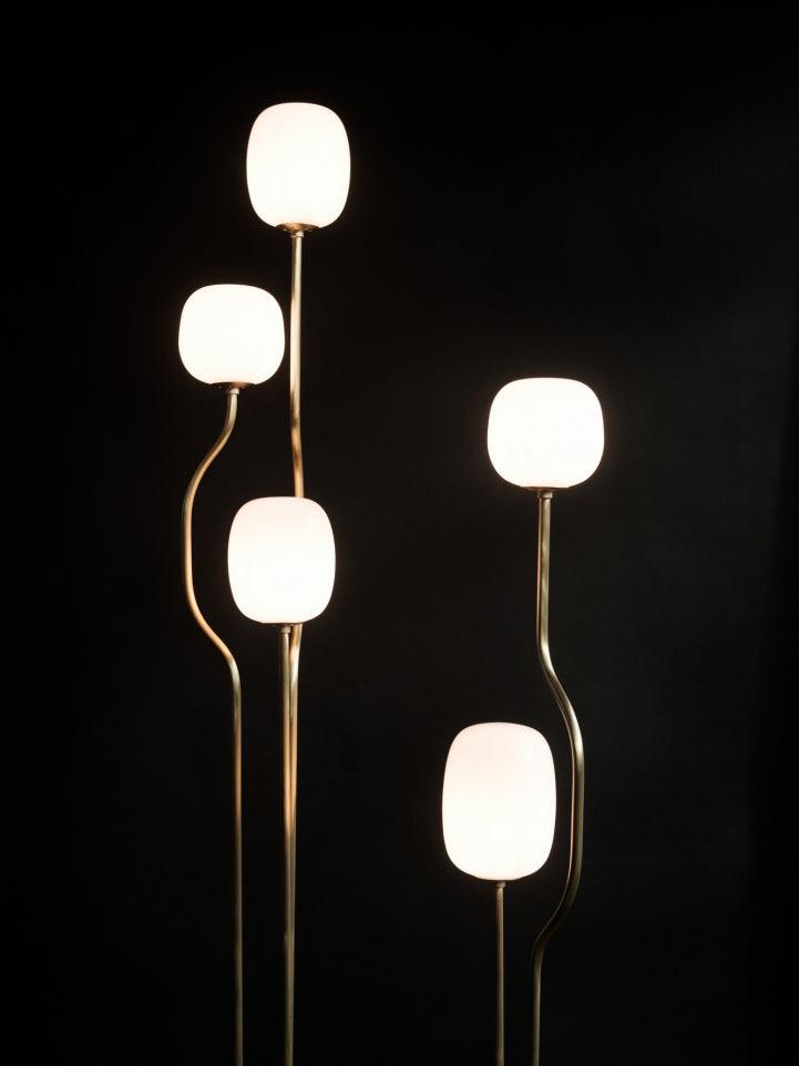 Avenoaya Elegant Comet Floor Lamp