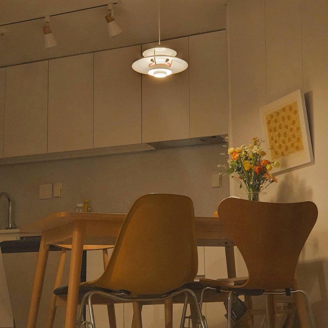 Novenu White Scandinavian Pendant Lamp