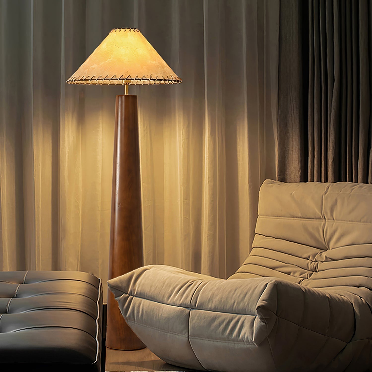 Syleelia Wooden Column Floor Lamp