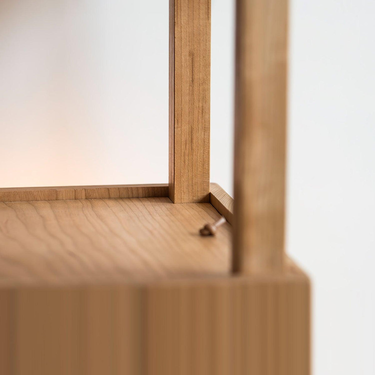 Selalira Cubby Mobile Table Light