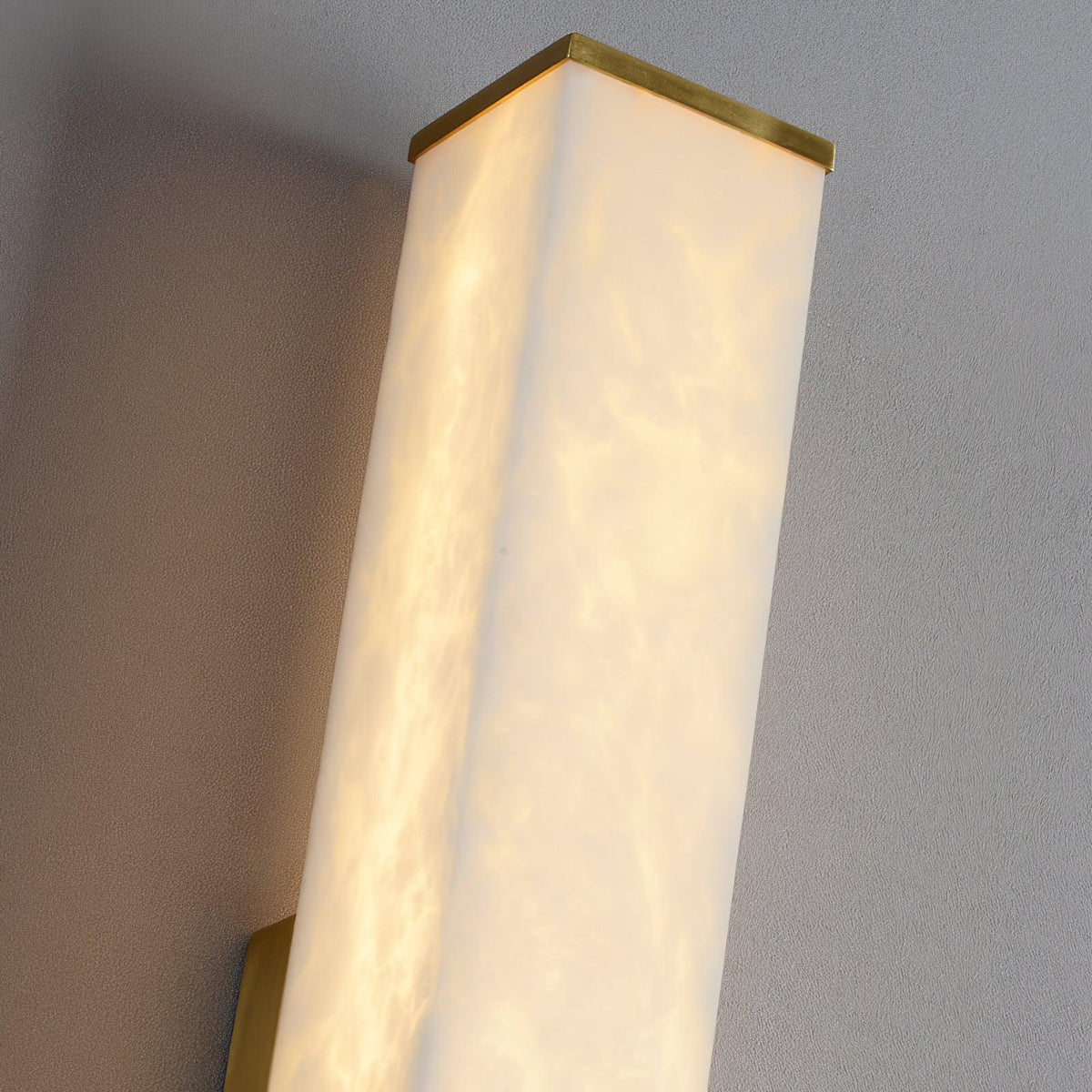 Vithaira Alabaster Linear Wall Lamp