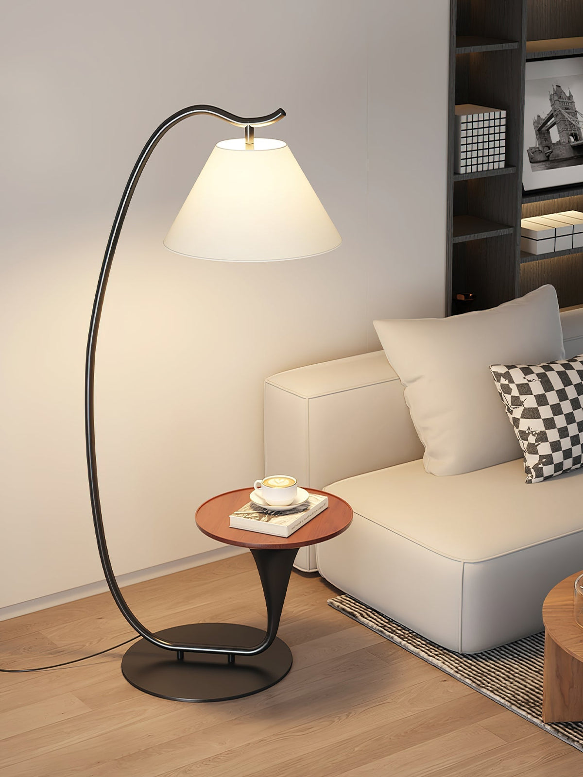 Rivariella Modern Floor Lamp