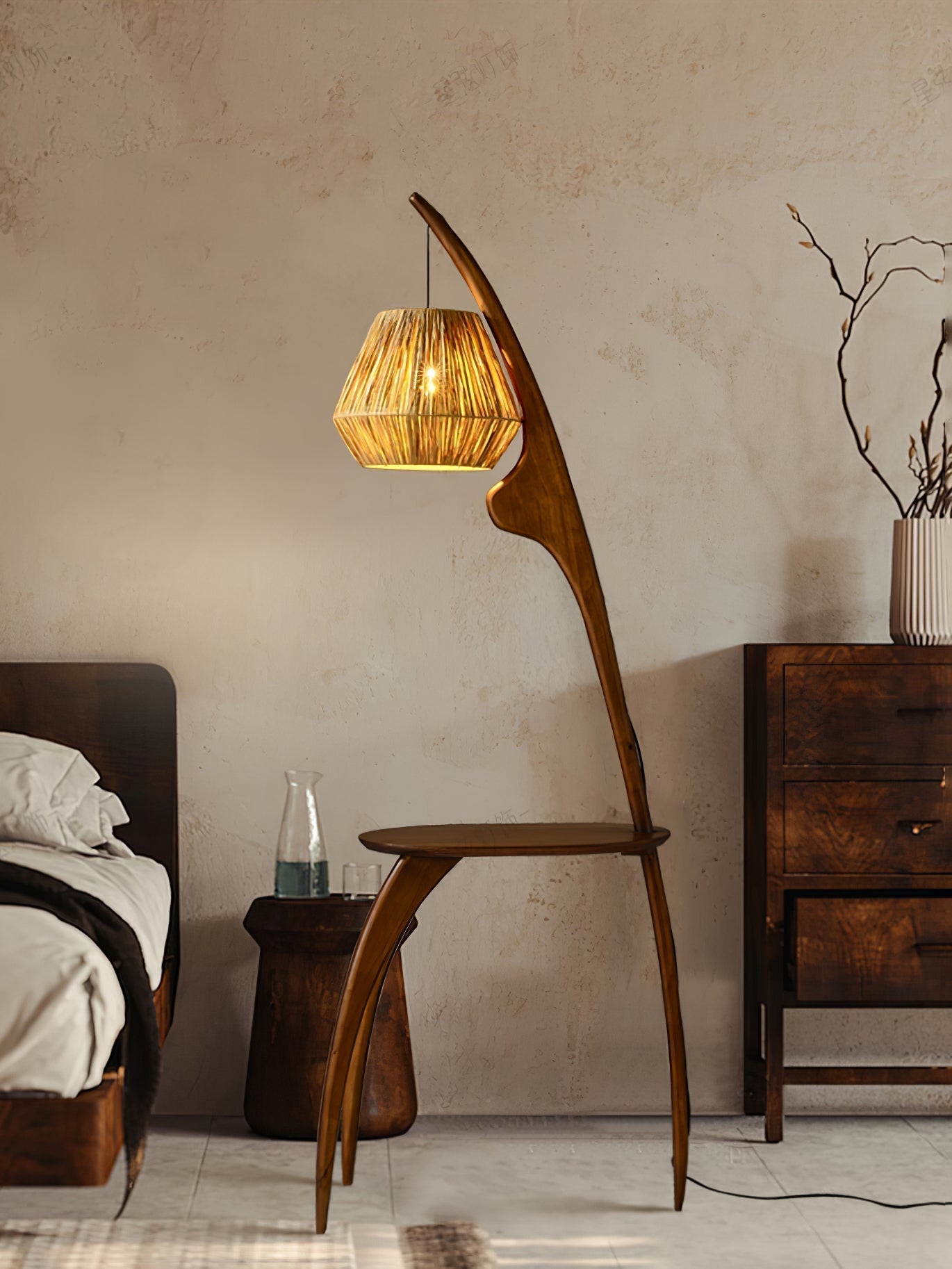 Selisora Curved Mantis Arm Floor Lamp