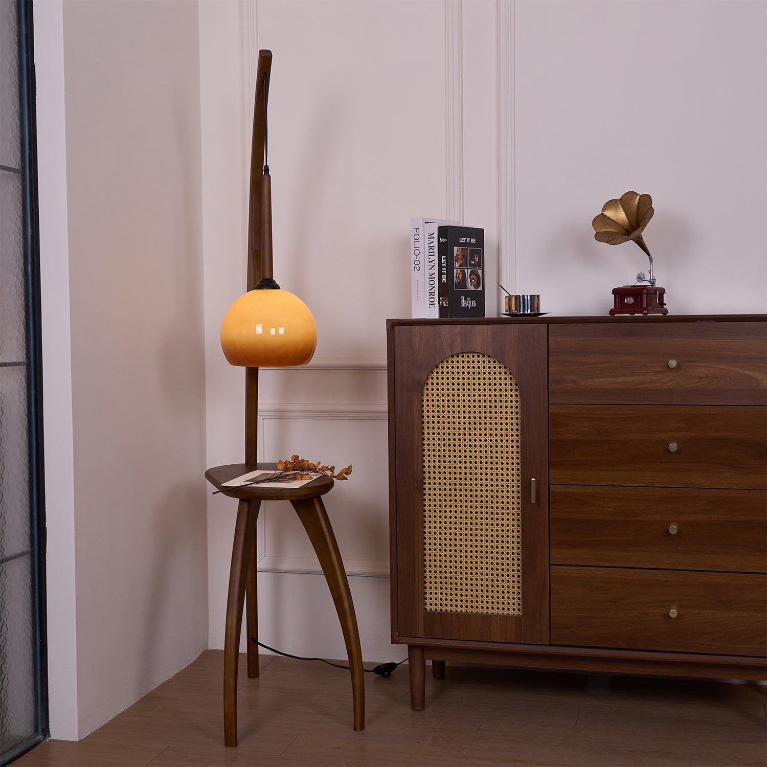 Selisora Curved Mantis Arm Floor Lamp