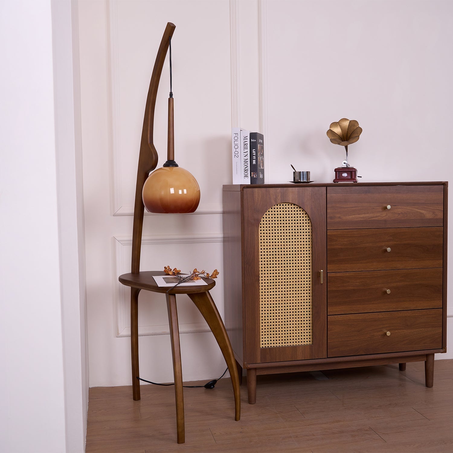 Selisora Curved Mantis Arm Floor Lamp