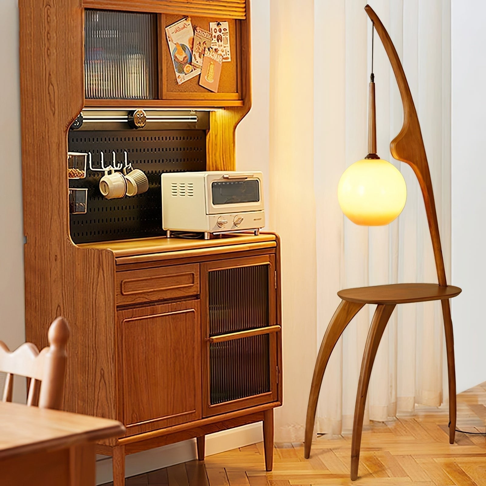 Selisora Curved Mantis Arm Floor Lamp