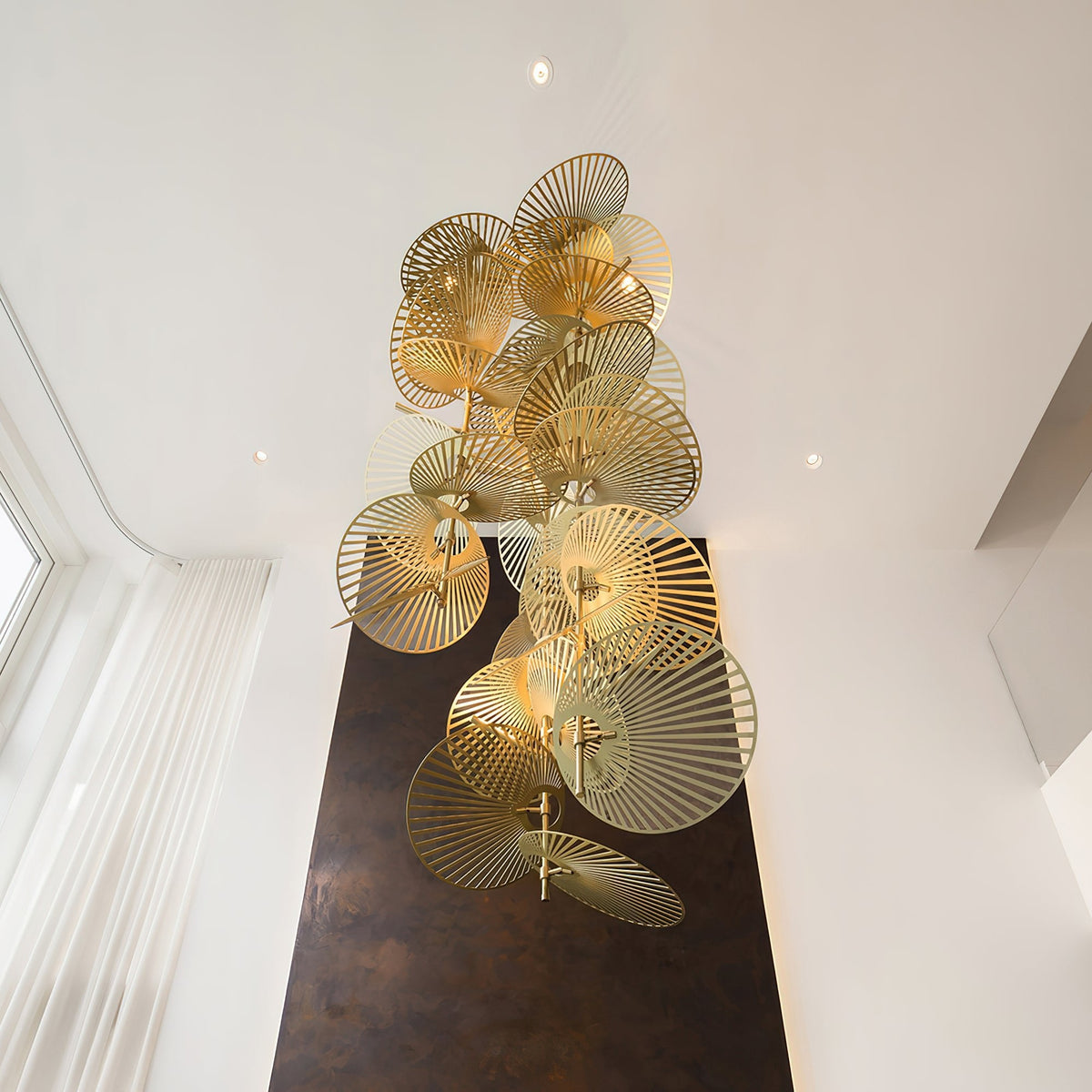 Odoraris Luxury Leaf Chandelier