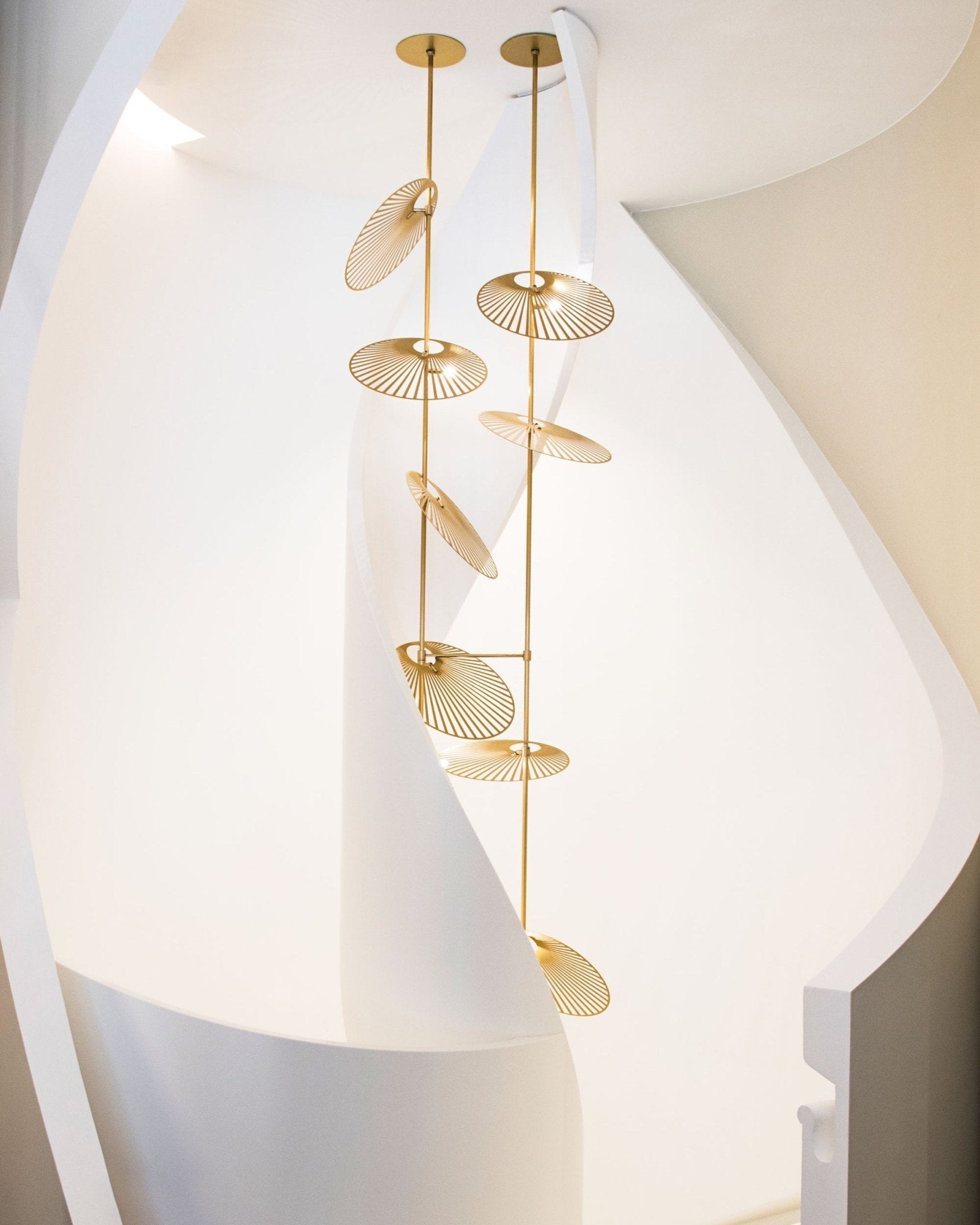 Odoraris Luxury Leaf Chandelier