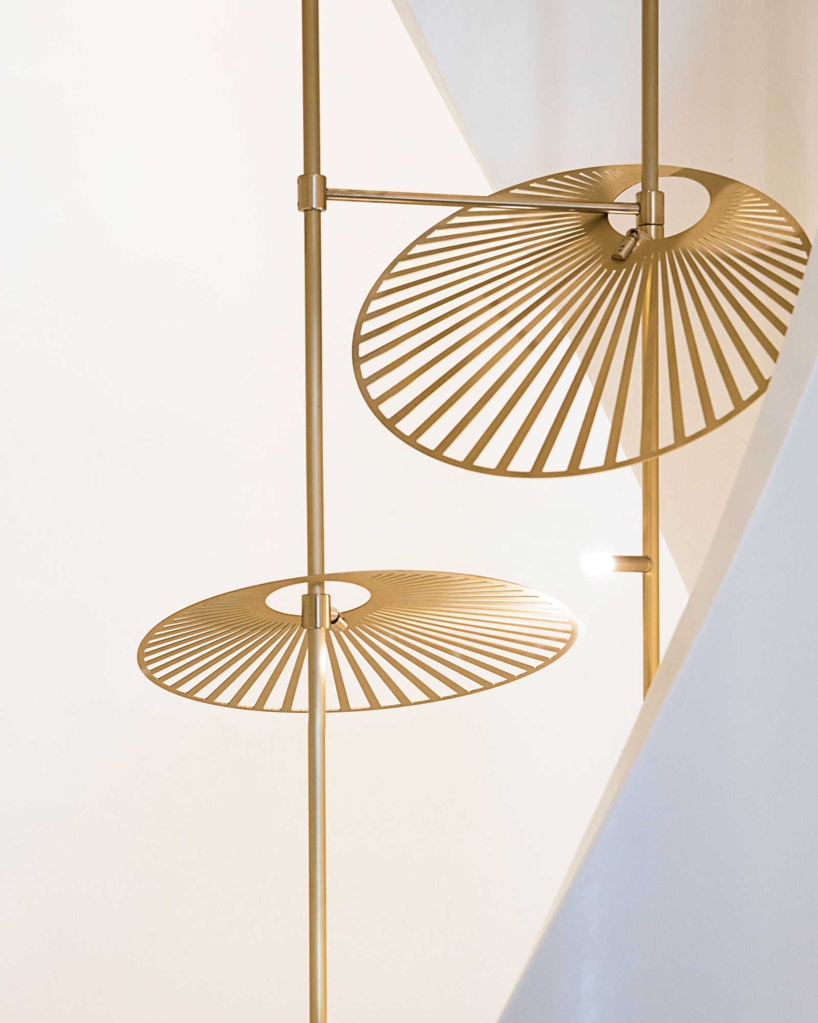 Odoraris Luxury Leaf Chandelier