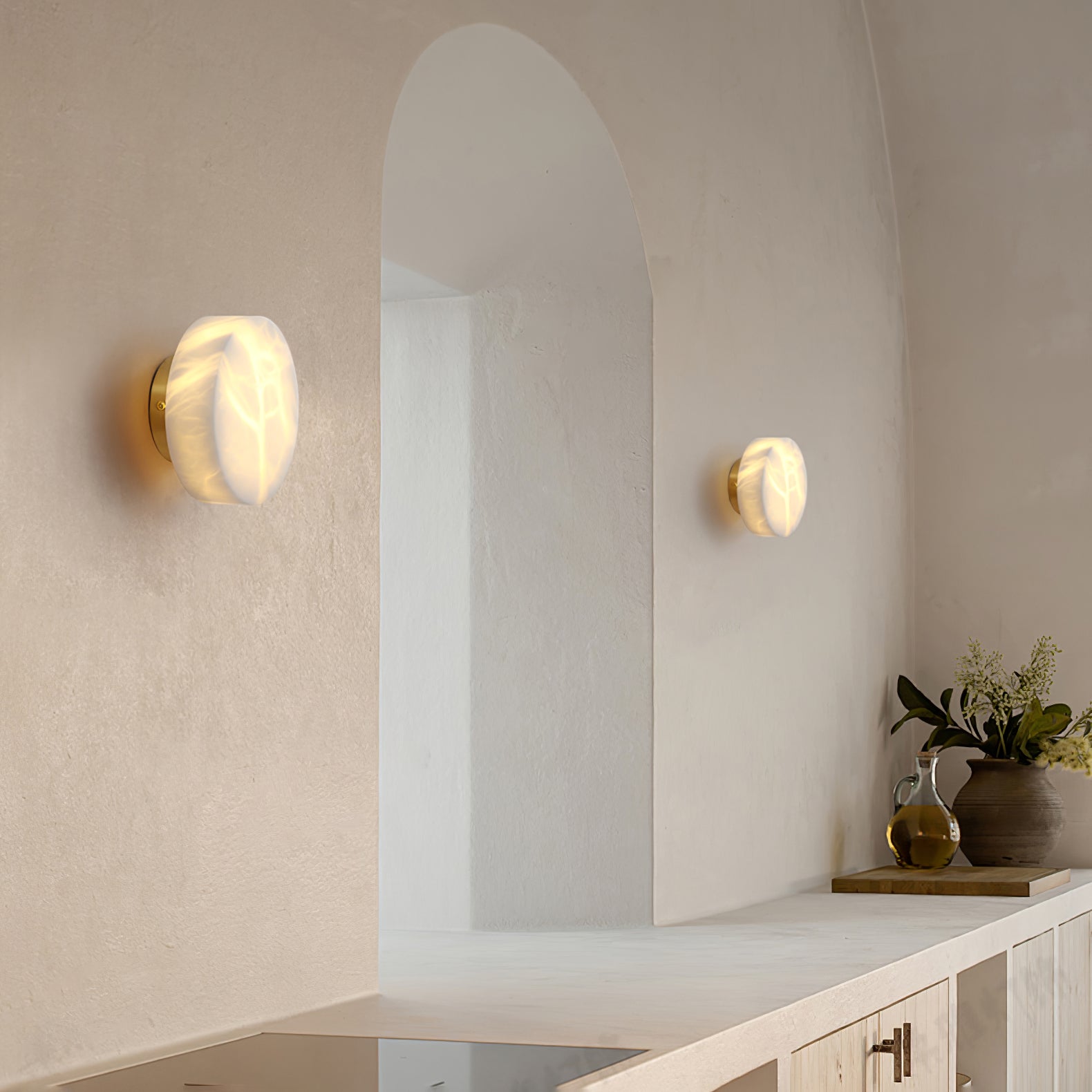 Eiraelia Alabaster Wall Light