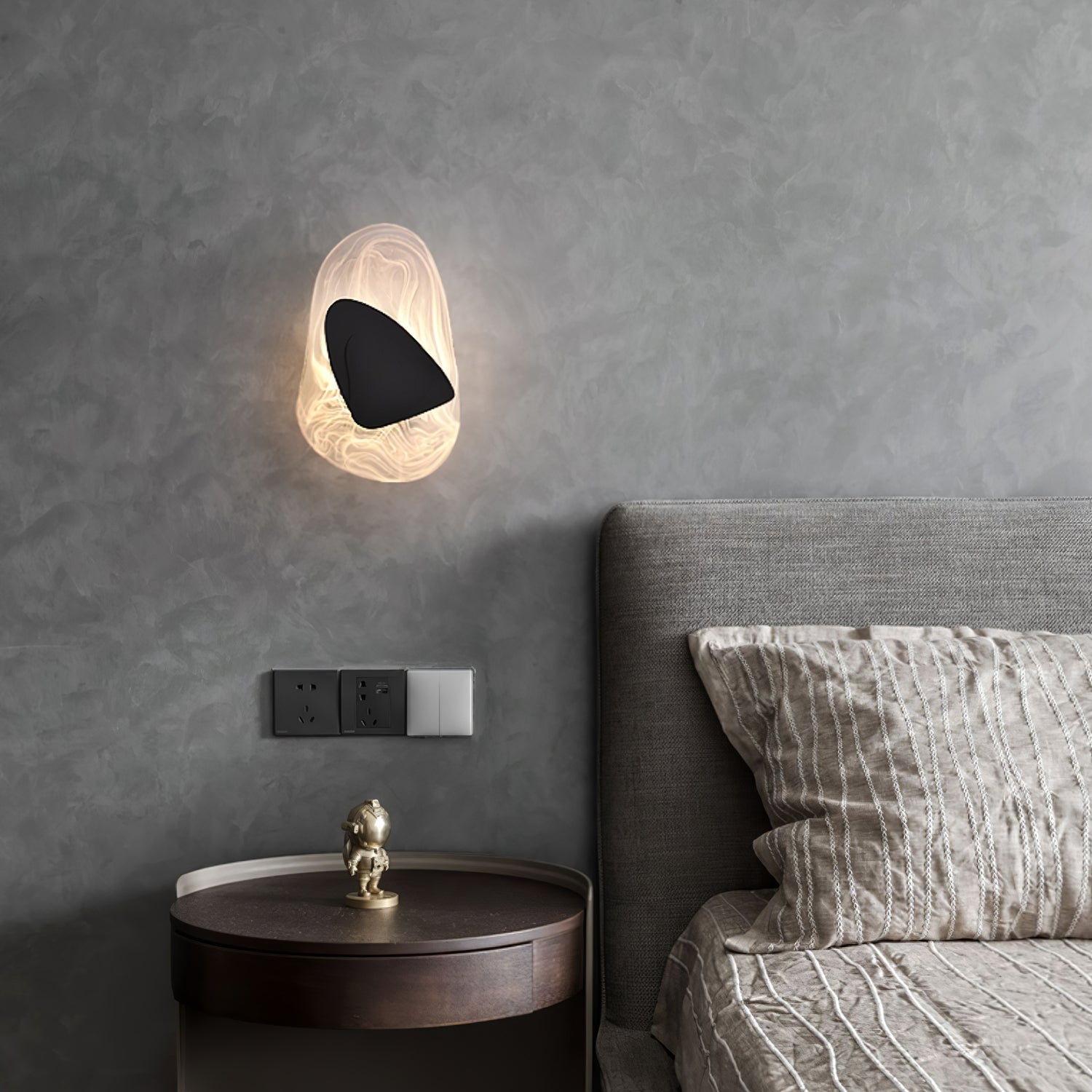 Gana Premium Nordic Art Glass Wall Lamp