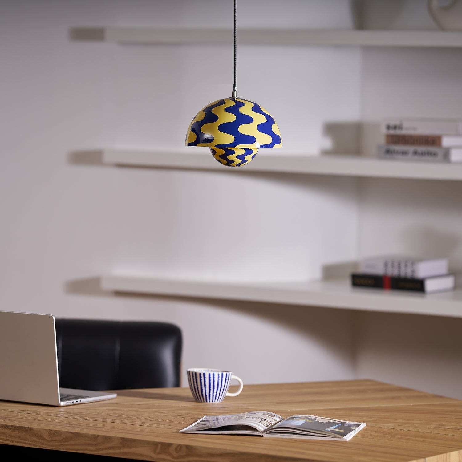 Flowerpot Pendant Lamp - Neutral Decor