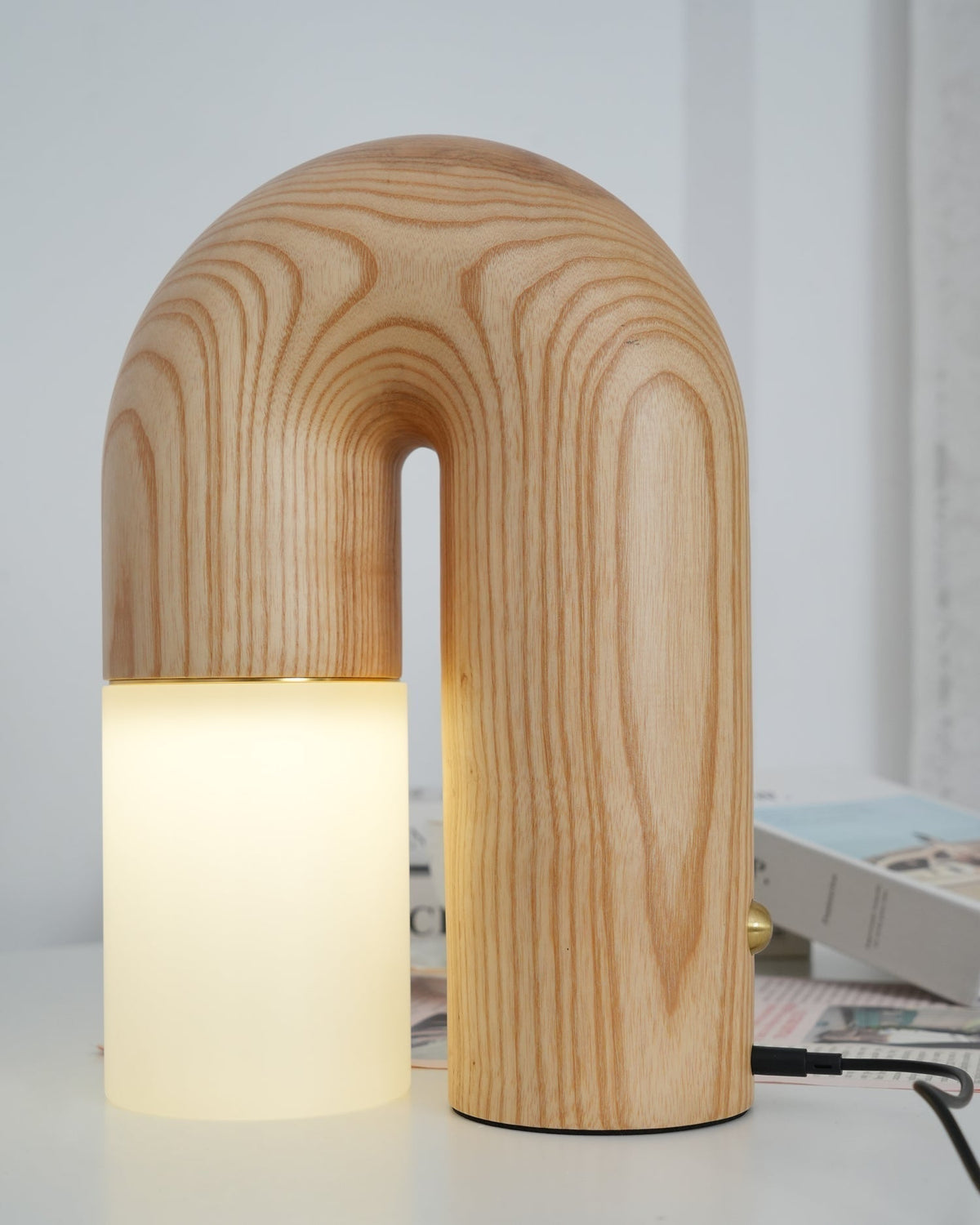 Arch Fashion Wood Table Lamp