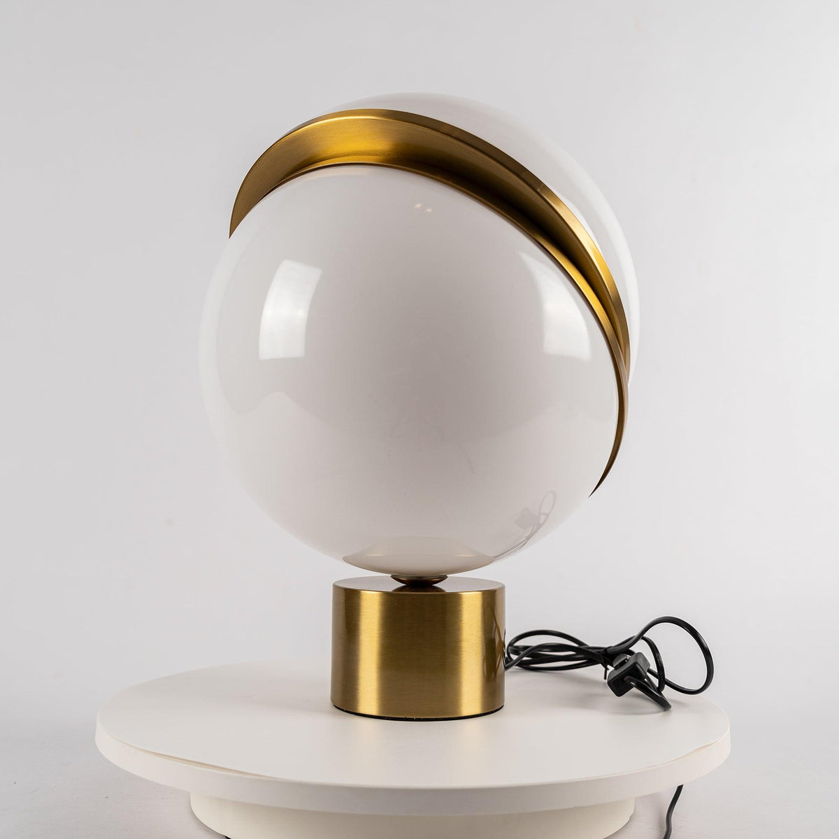 Solaria Futuristic Table Lamp