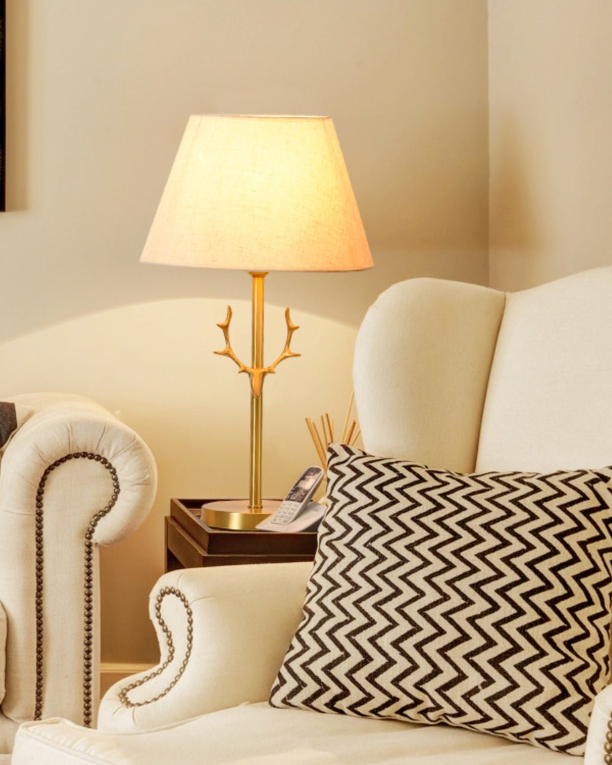 Antler Elegance Brass Table Lamp