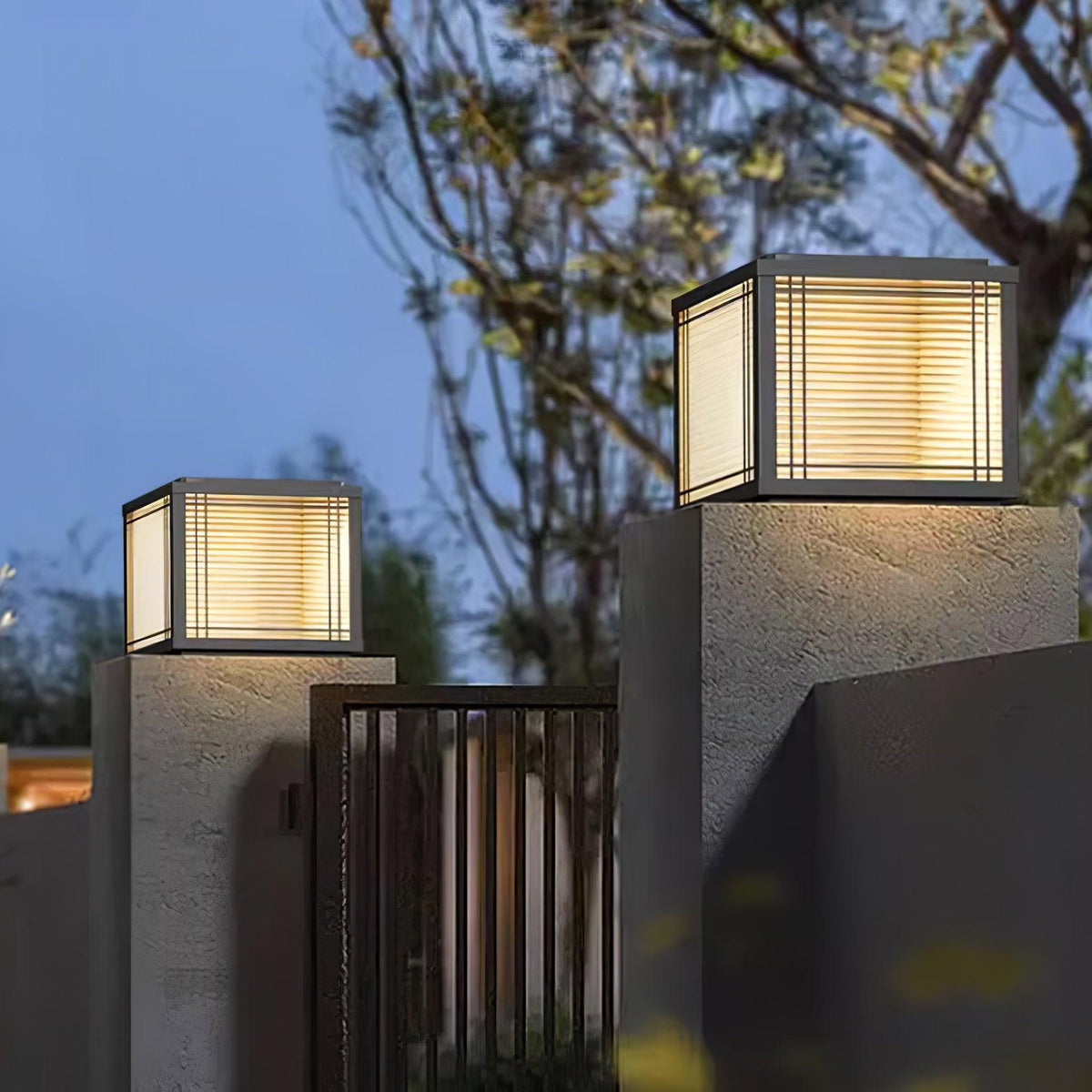 Glorin Steel Japanese-inspired Table Lamp