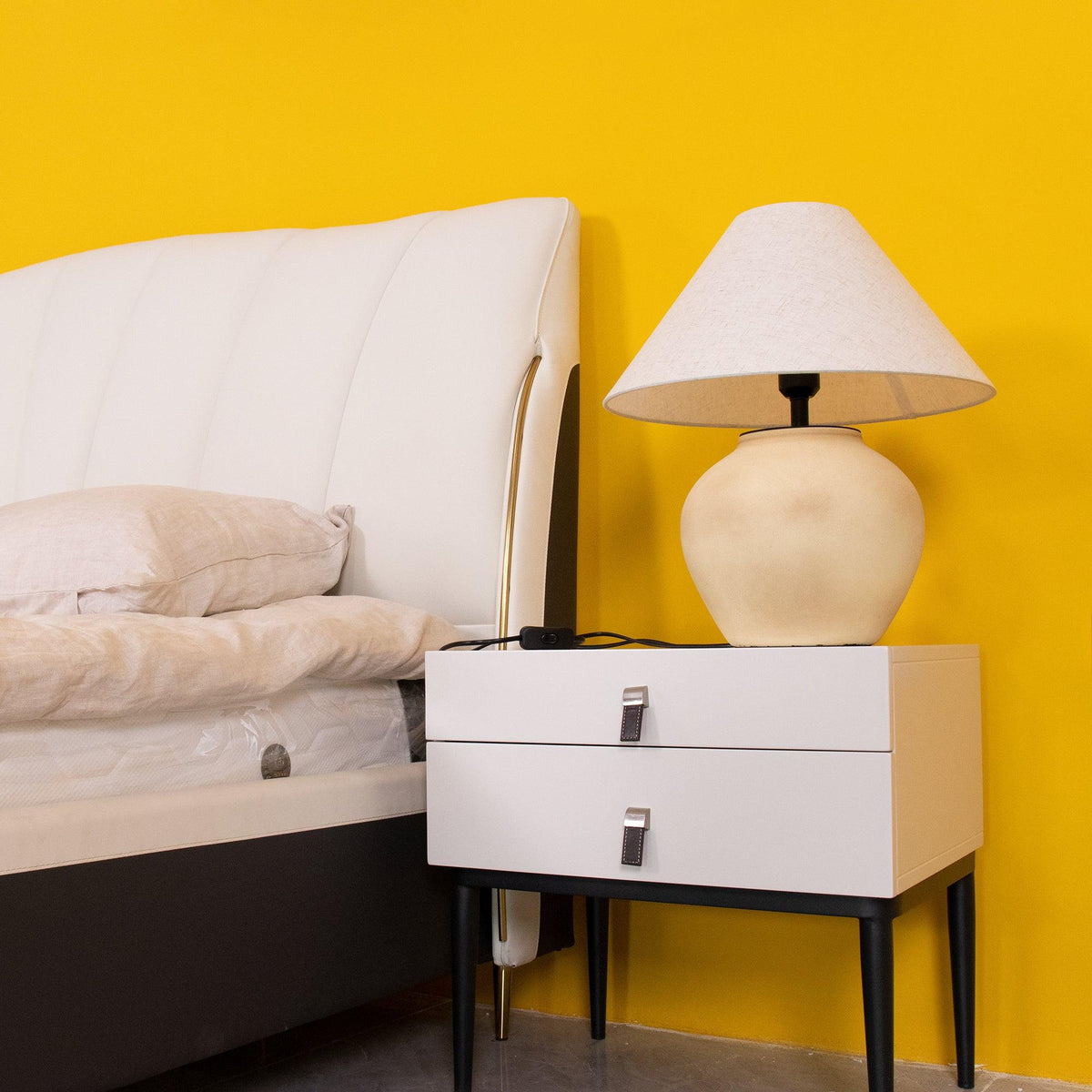 Lumian Fabric Ceramic Rustic Table Lamp