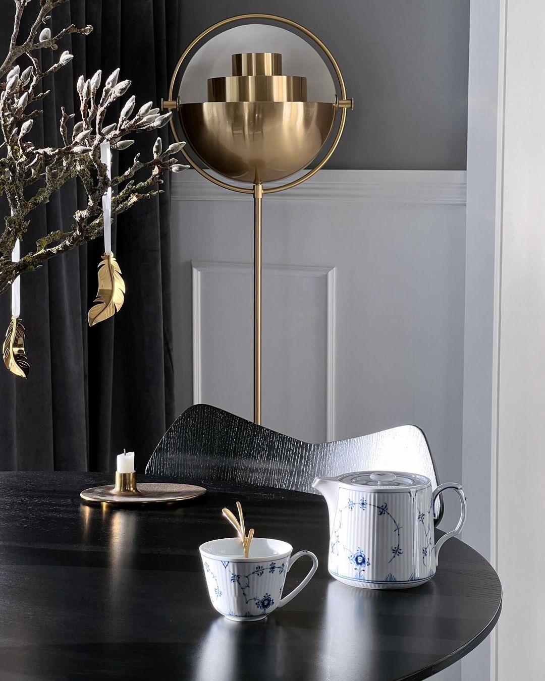 Hunter Modern Floor Lamp
