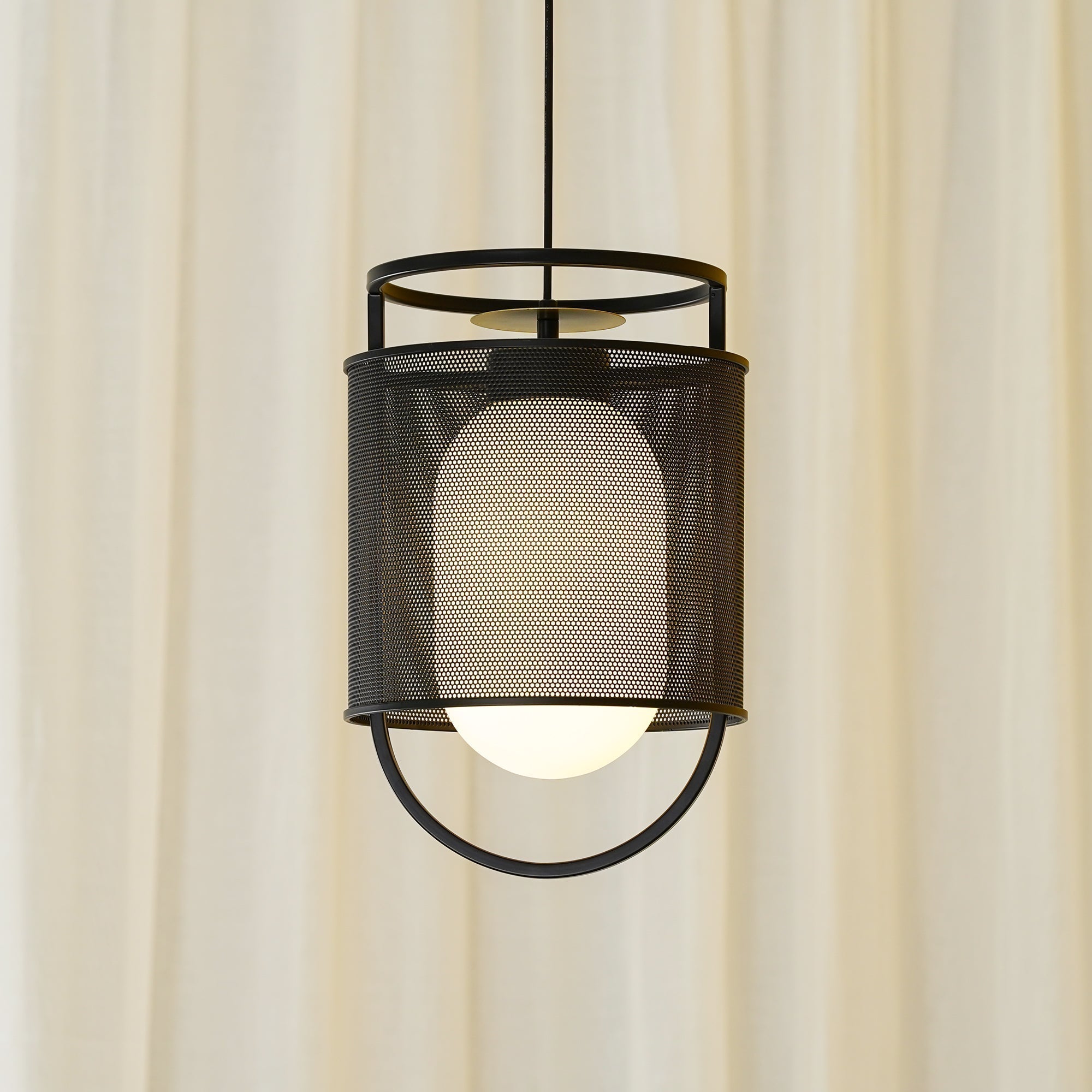Meren Pendant Lamp Mesh Cylinder Brass Accent Industrial