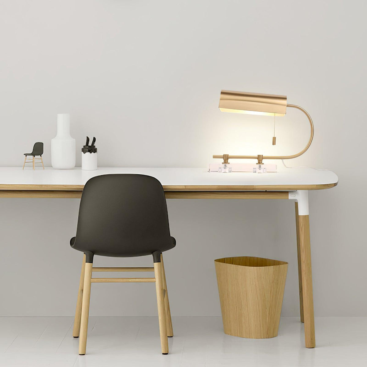 Bastien TableTable Lamp
