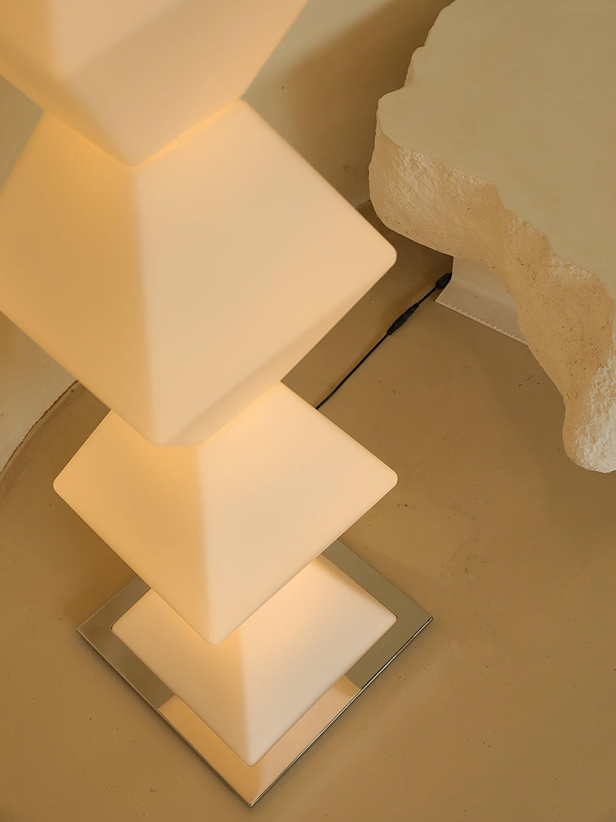 Aurshaor Sleek Stainless Steel Pendant Light