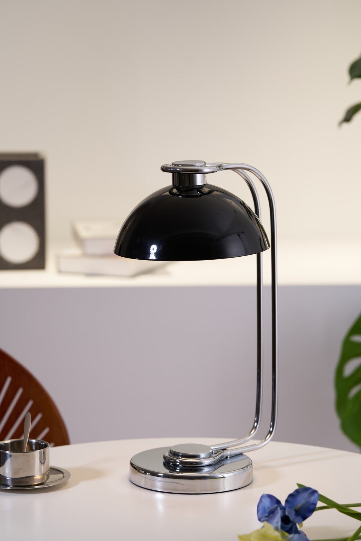 Lucanella Contemporary Acrylic Table lamp