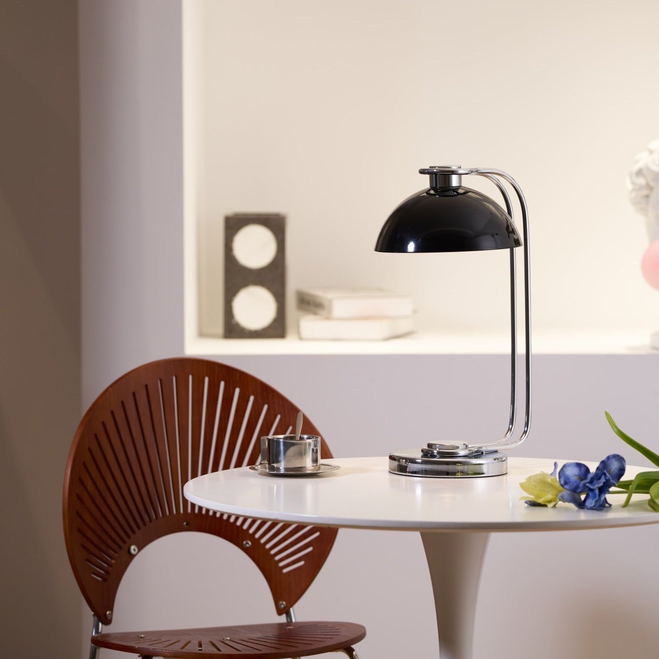 Lucanella Contemporary Acrylic Table lamp