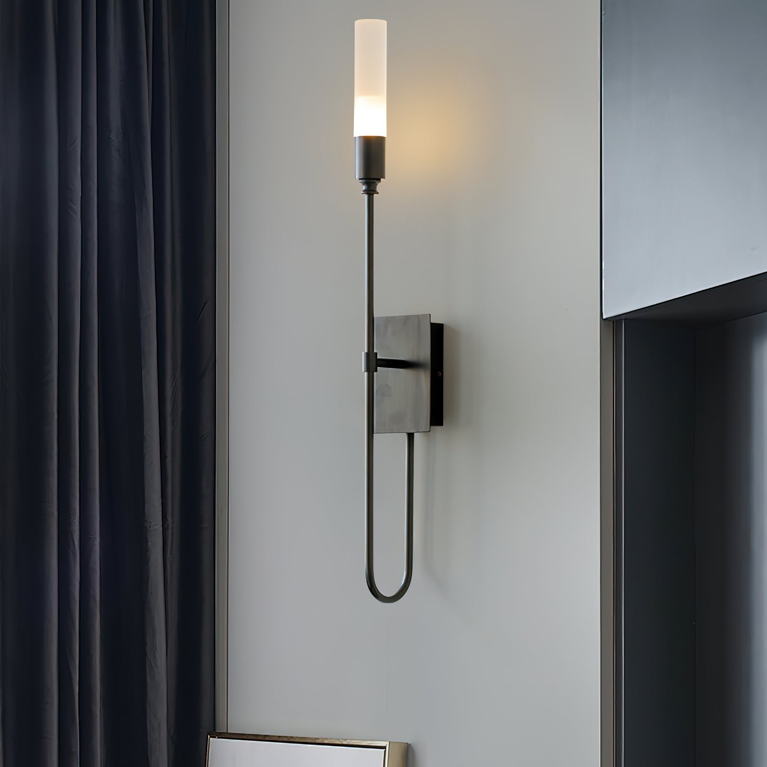 Silverstone Double Arrow Indoor Wall Light
