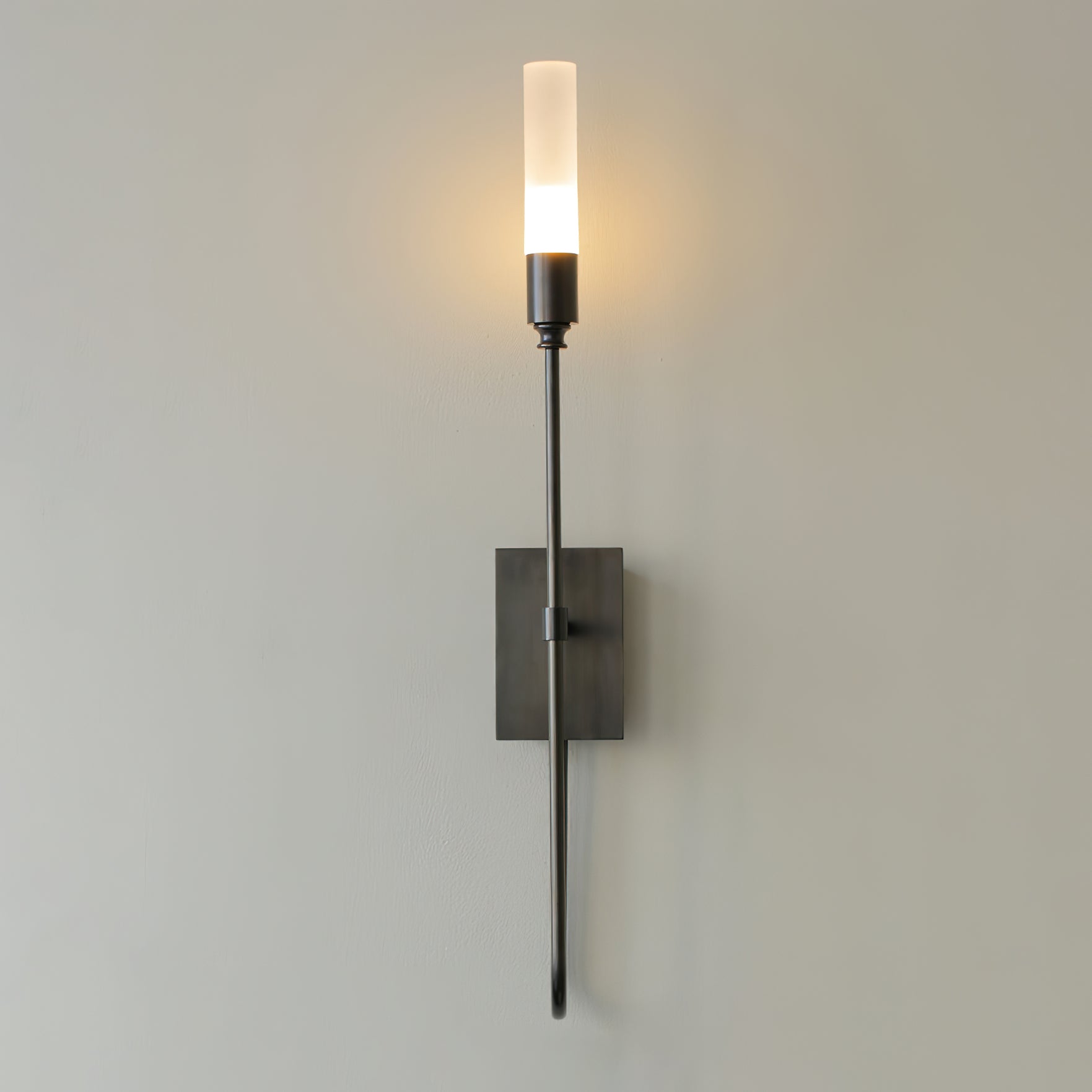 Silverstone Double Arrow Indoor Wall Light