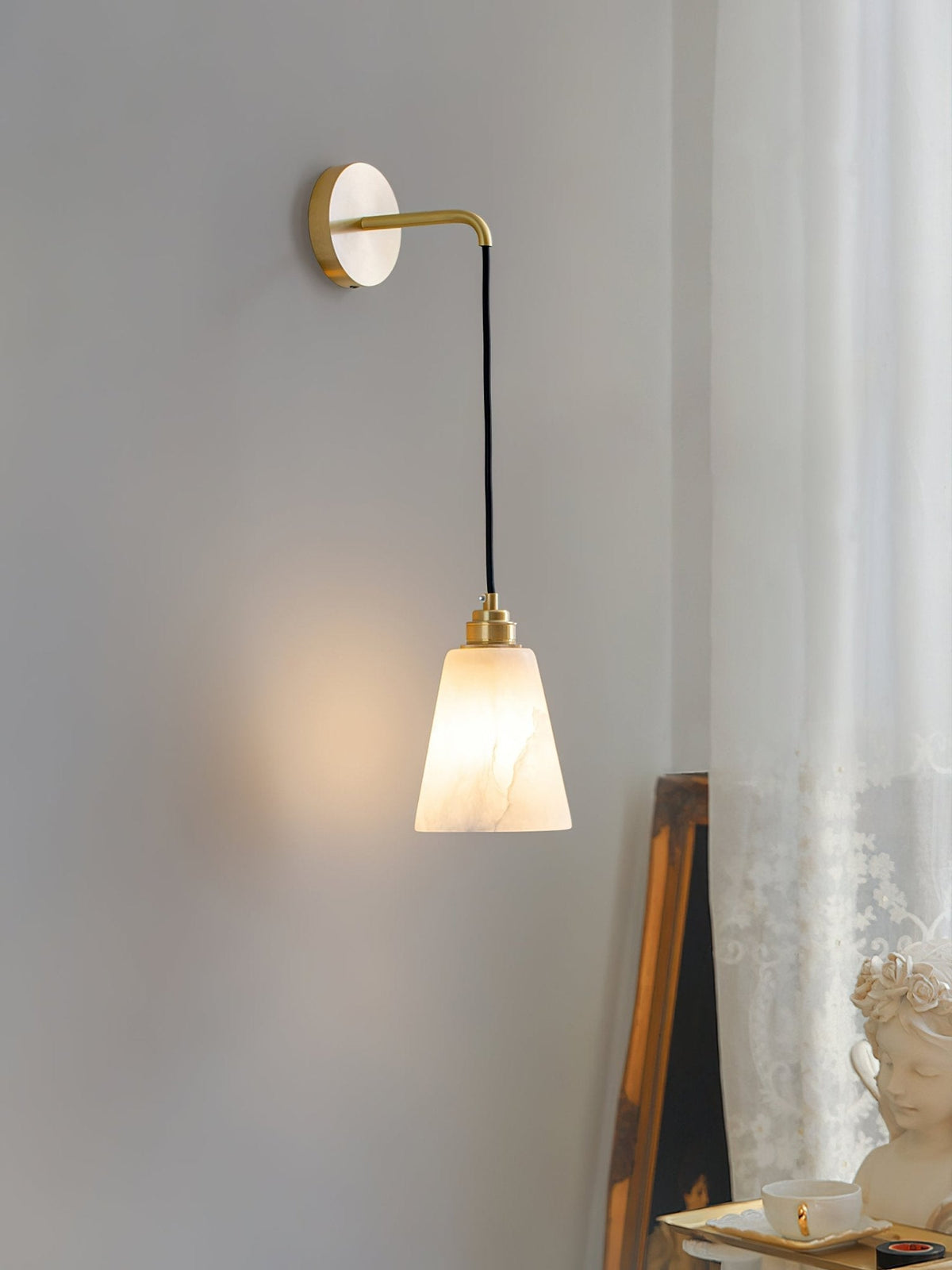 Yarlan Alabaster Wall Pendant Light