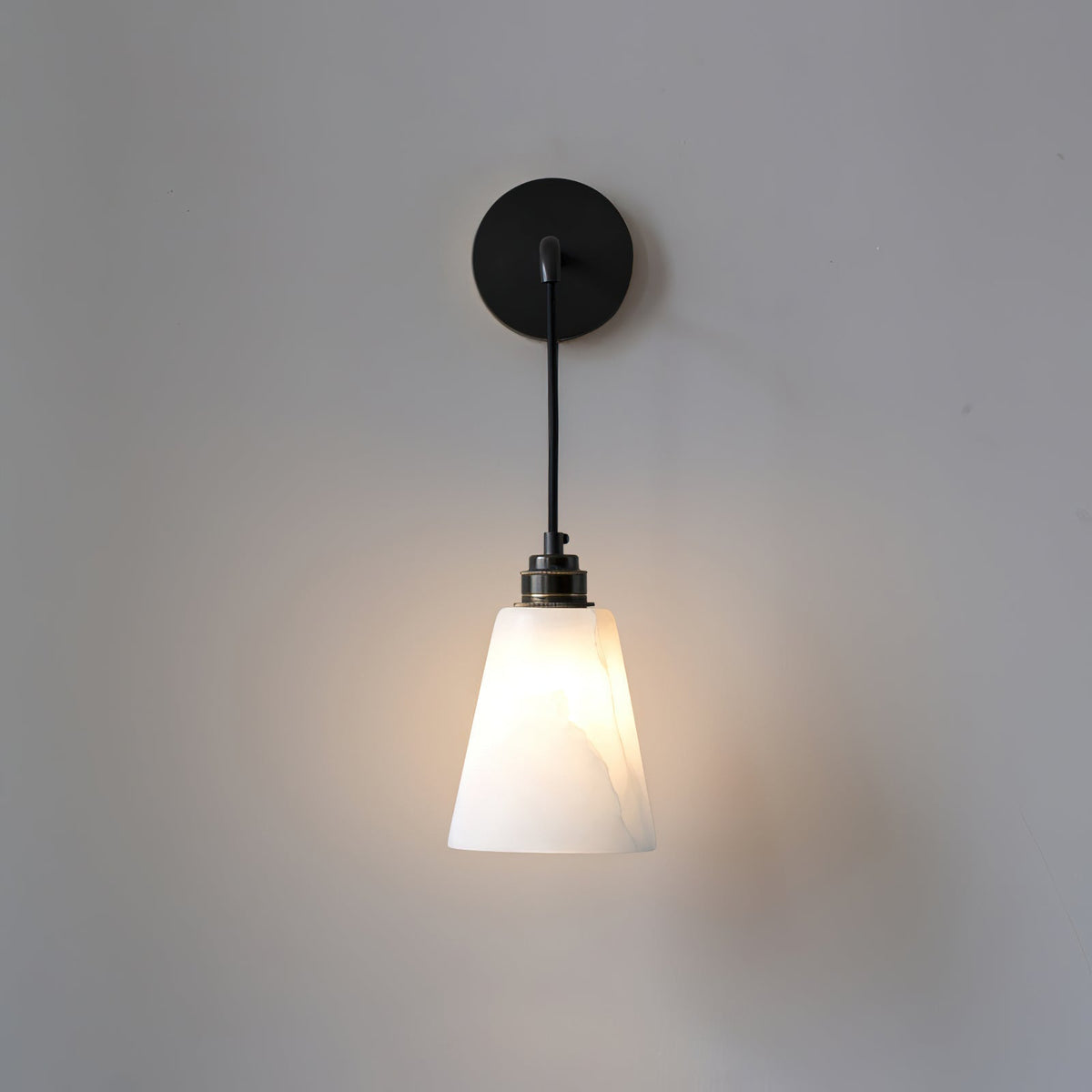 Yarlan Alabaster Wall Pendant Light