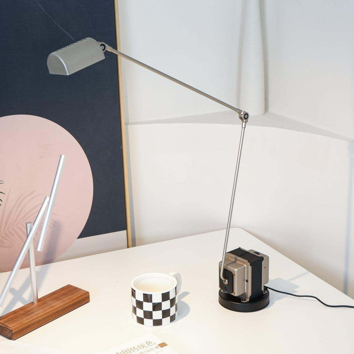 Orvyn Minimalist Table Lamp
