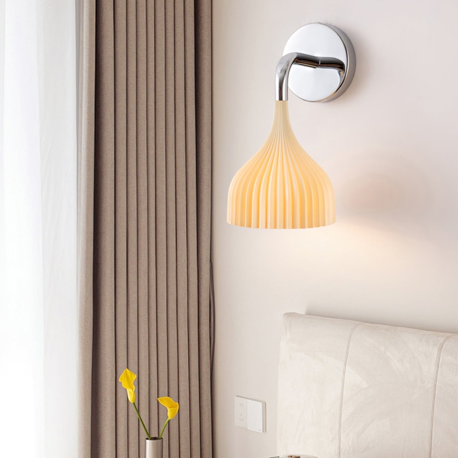 Aurzorus Modern Minimalist Plastic Wall Lamp