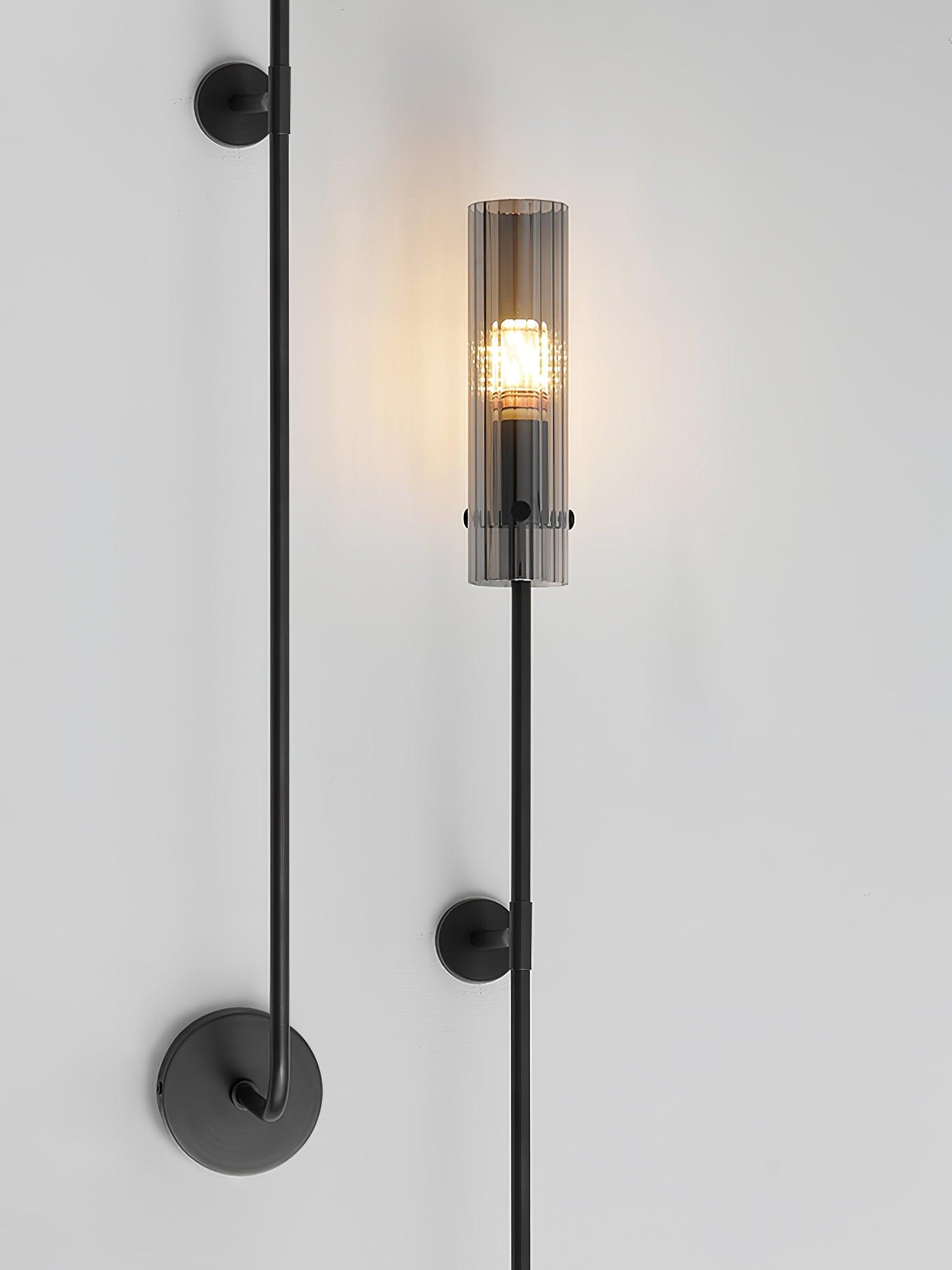 Virixa Modern Minimalist Vertica Wall Lamp