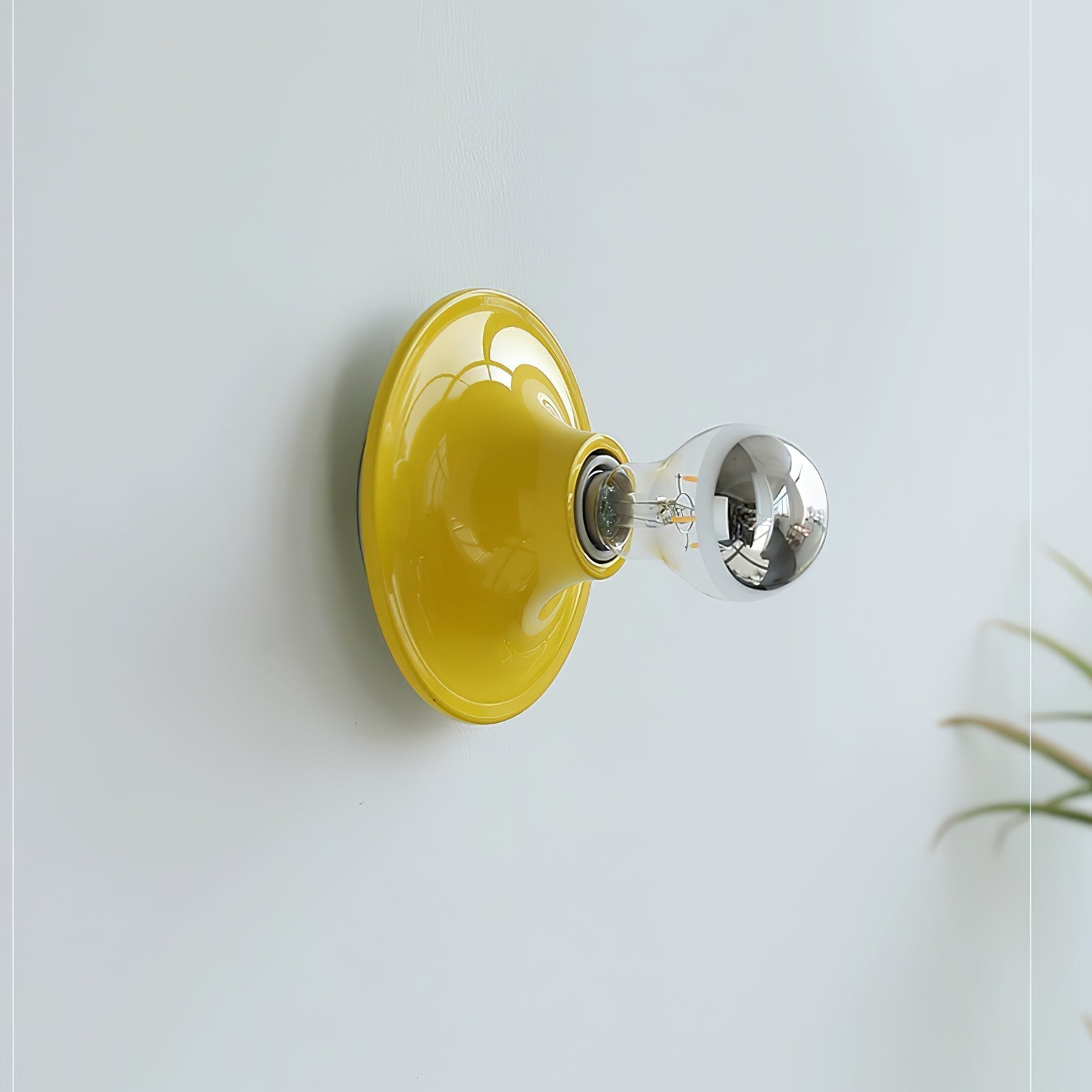 Ortheen Modern Minimalist Glass Sconce Wall lamp