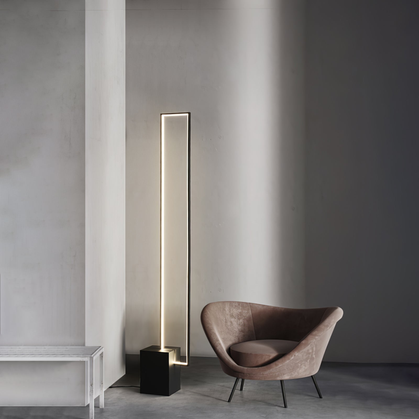 Keloza Aluminum Floor Lamp